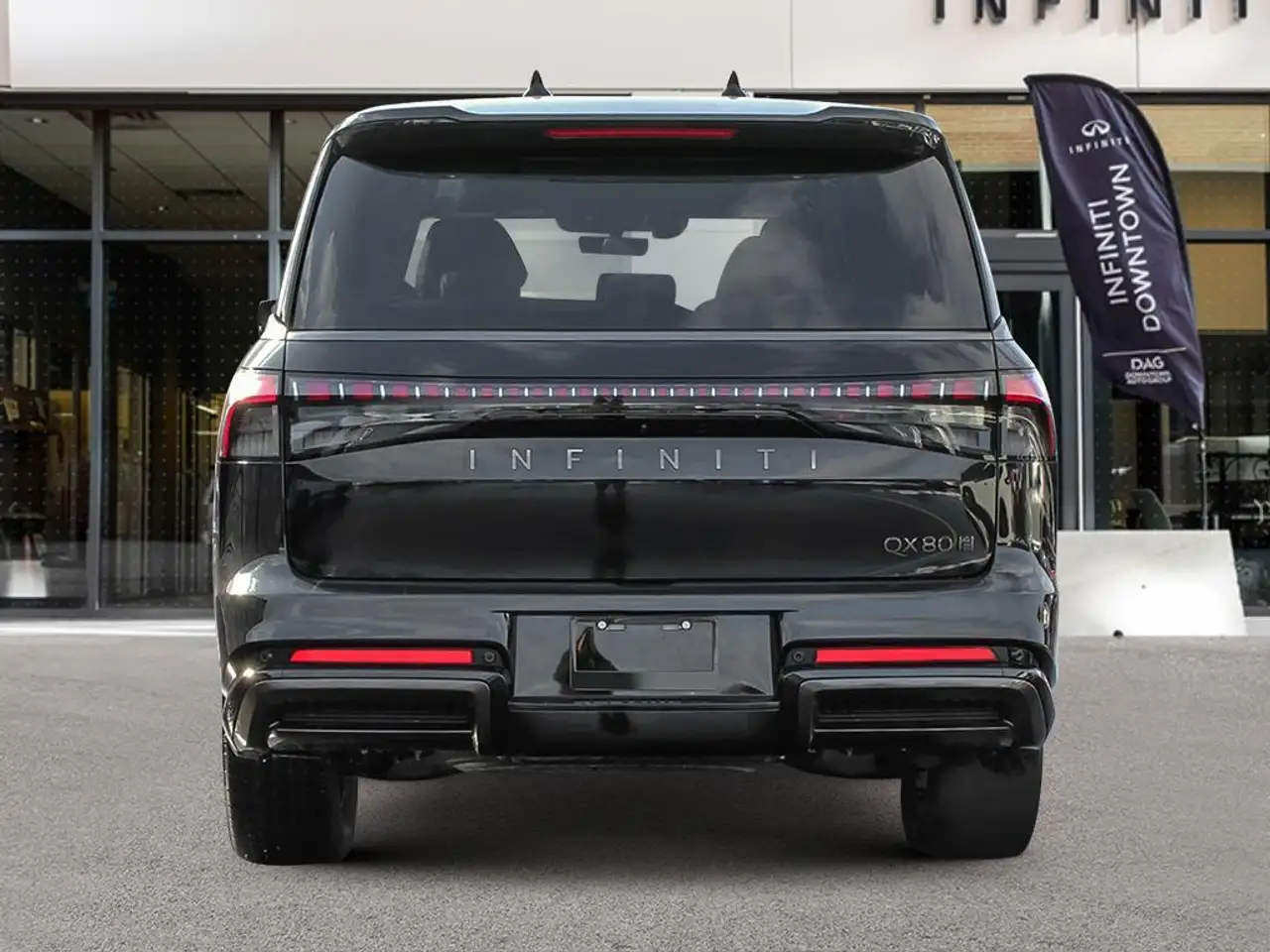 Infiniti QX80 снимка Infiniti QX80