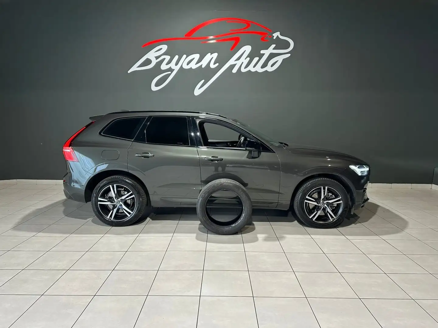 Volvo XC60 2.0 b5 Inscription awd auto - 1