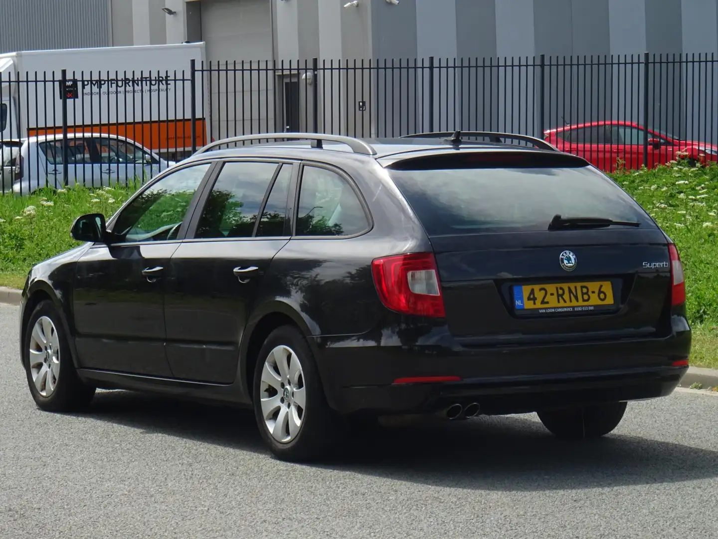 Skoda Superb Combi 1.6 TDI Greenline Business Line NAVI/PDC crna - 2