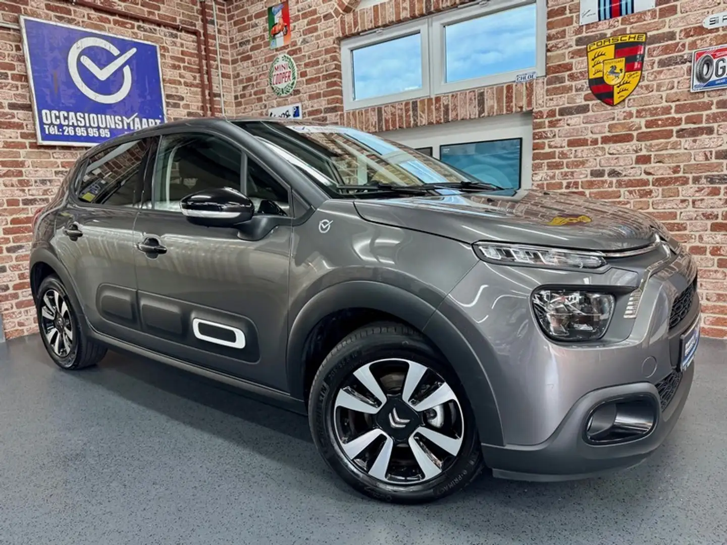Citroen C3 C3 1.2 110cv MAX Navi/ALU17/Cam/ClimA/aCarPlay Gris - 1