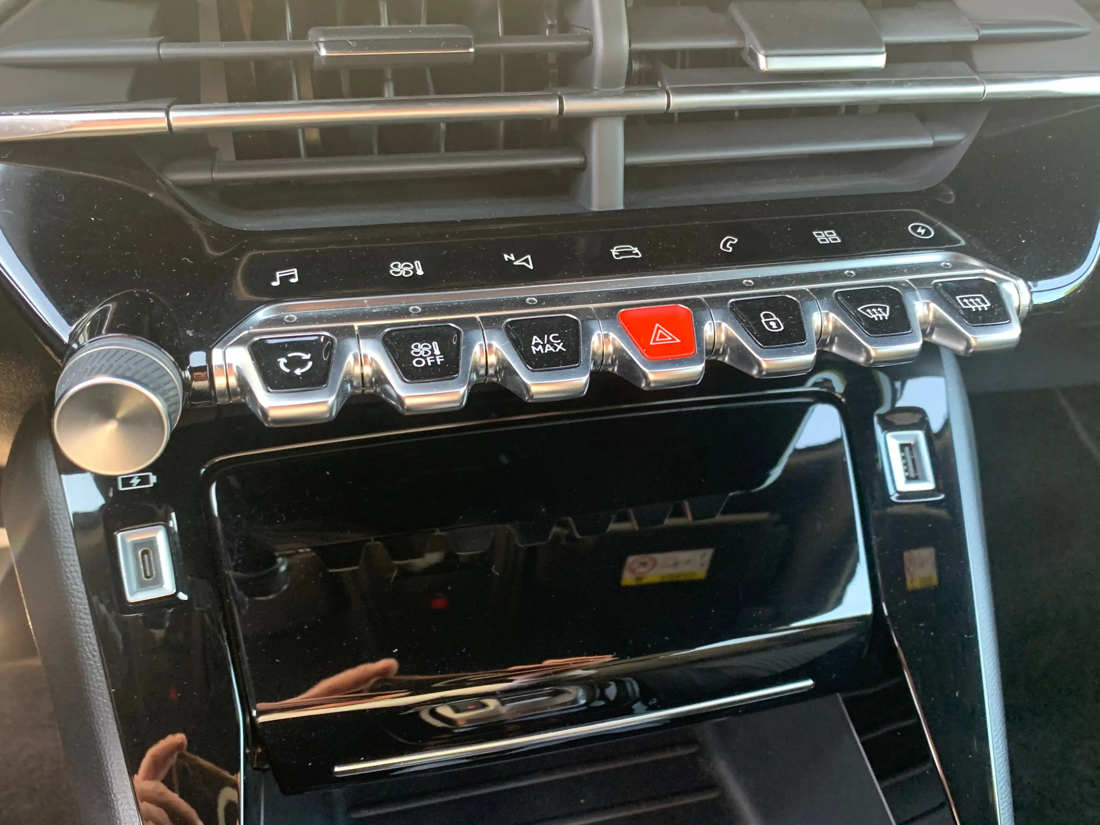 Peugeot e-2008 EV GT 50 kWh SOH 94% | Airco | Camera | Cruise Con — photo 26