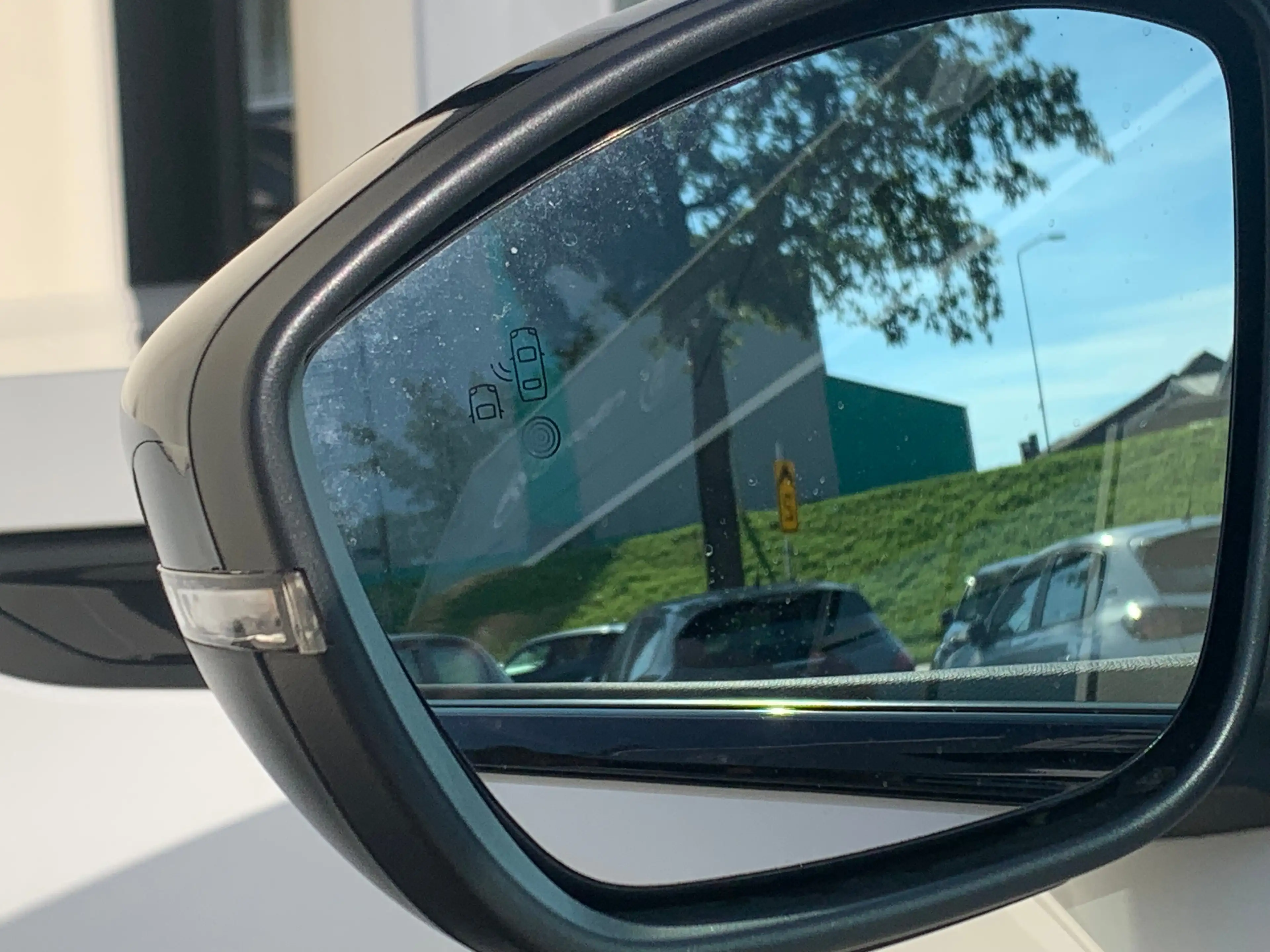 Peugeot e-2008 EV GT 50 kWh SOH 94% | Airco | Camera | Cruise Con — photo 39