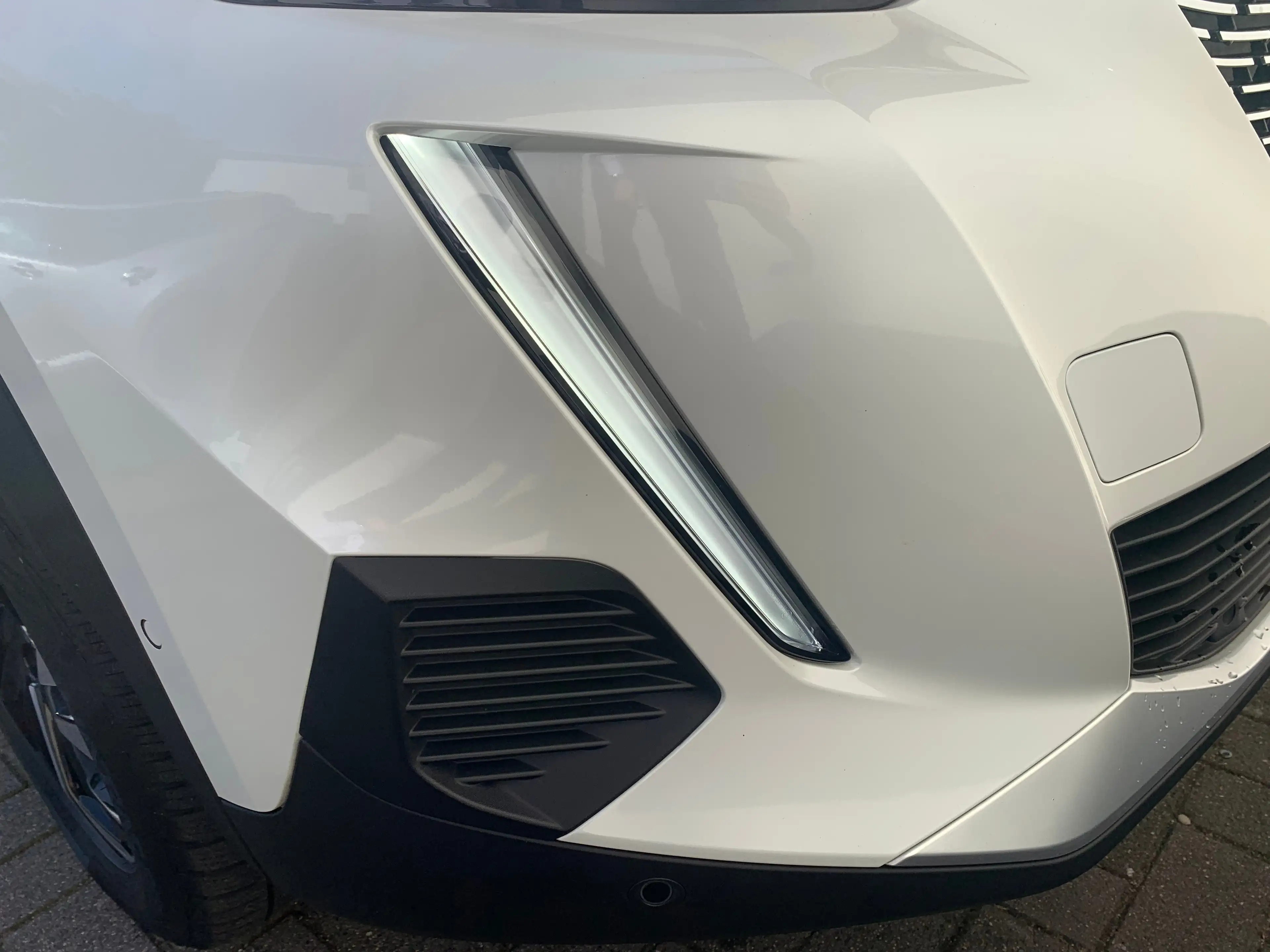 Peugeot e-2008 EV GT 50 kWh SOH 94% | Airco | Camera | Cruise Con — photo 35