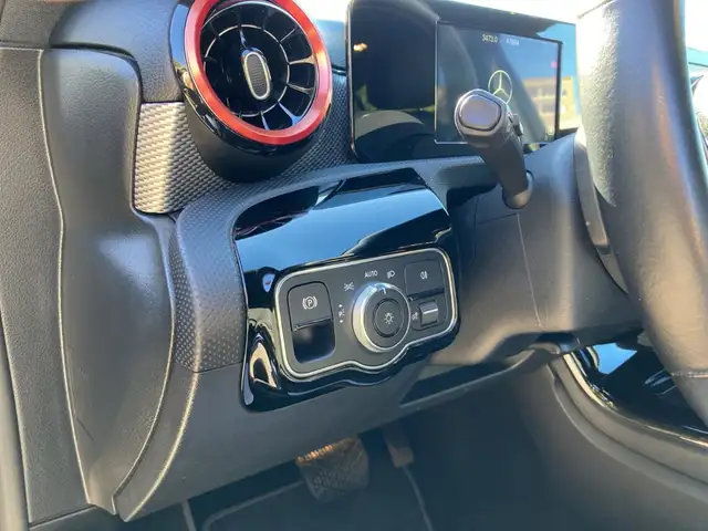 Mercedes-Benz A-Class view 21