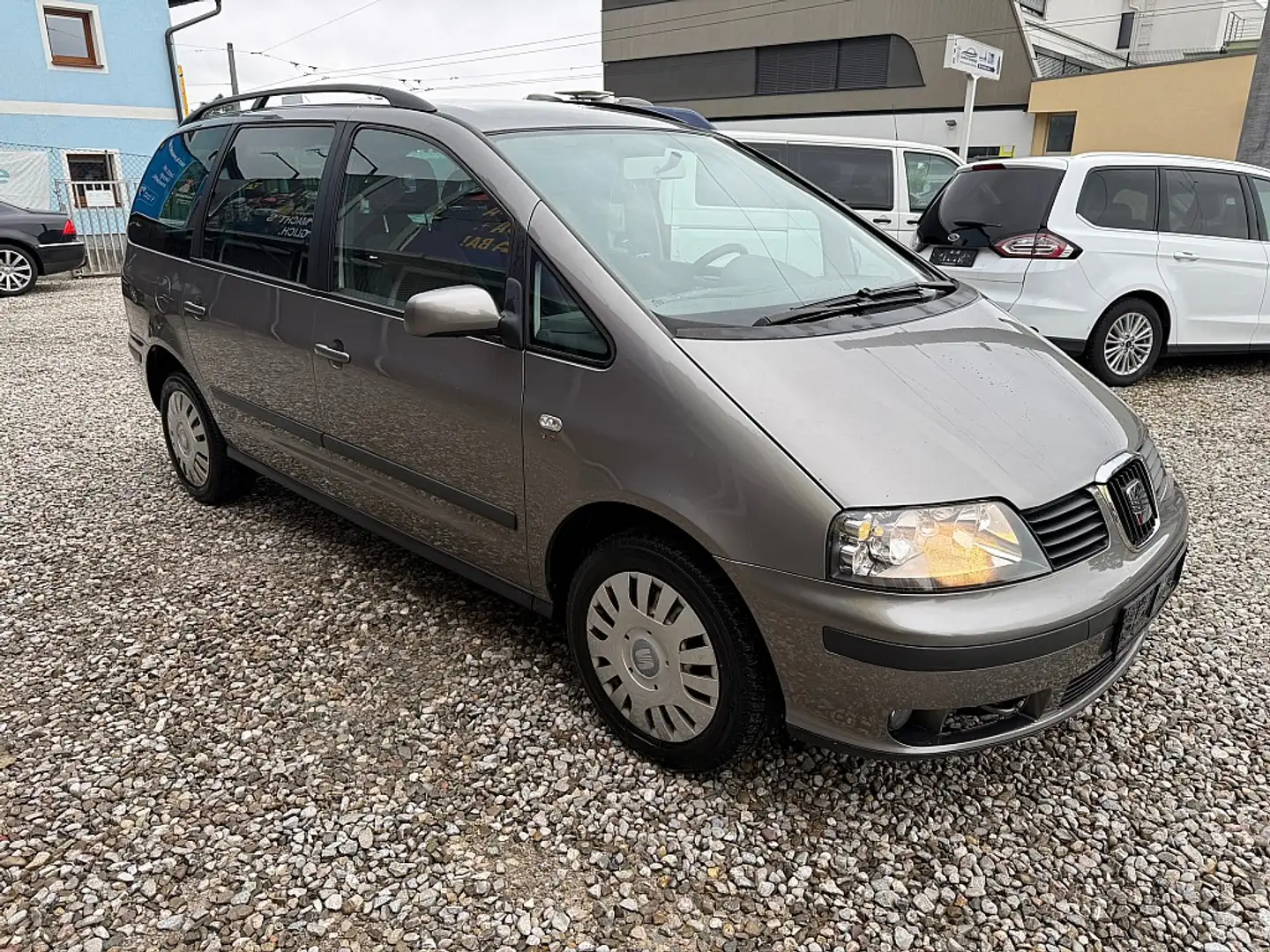 SEAT Alhambra family Ecomotive 2,0 TDI PD DPF Grau - 2