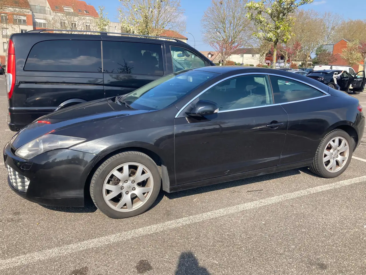 Renault Laguna 3 CoupÃ© 2.0 dCi 150 FAP Black Edition E