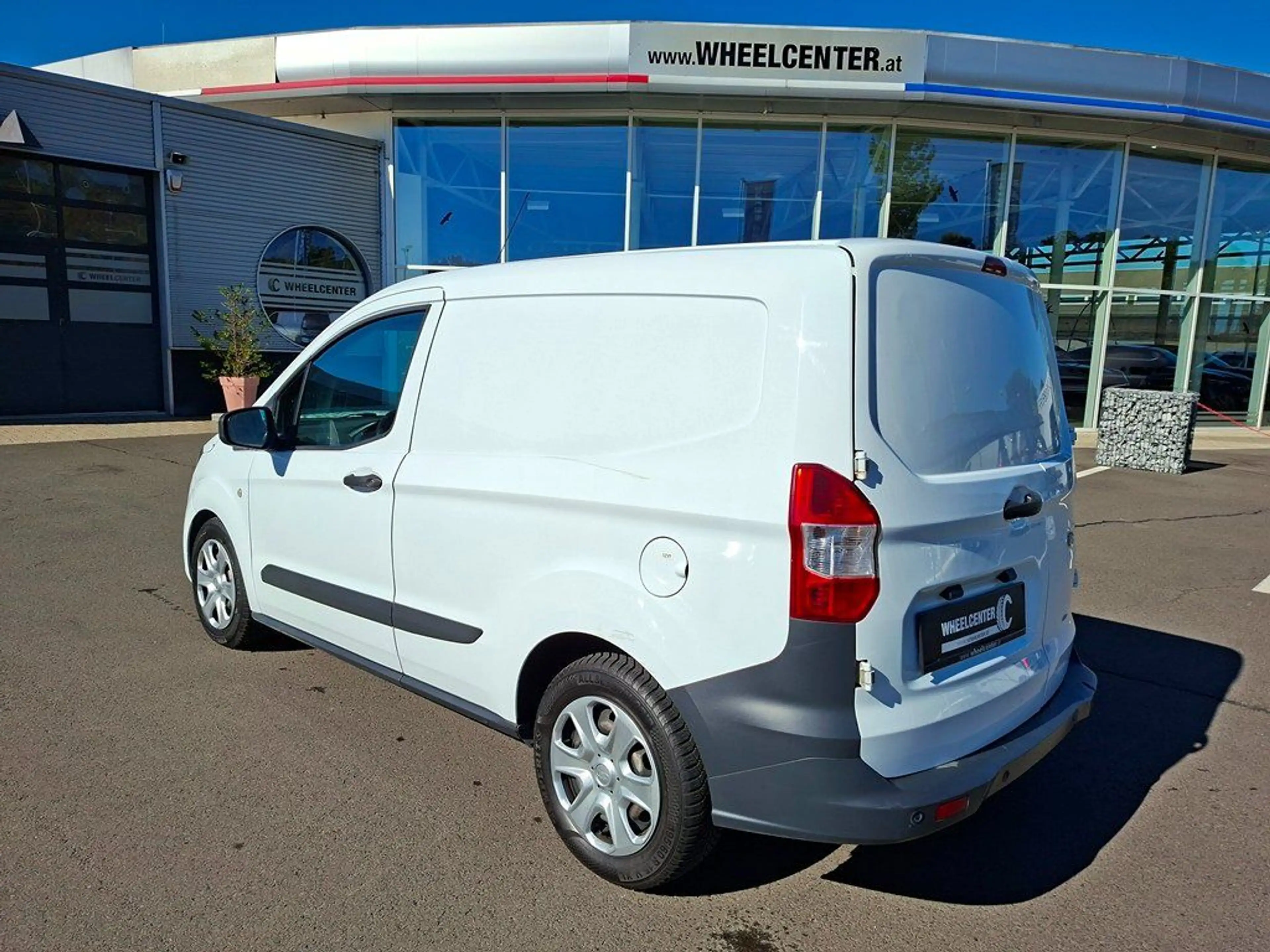 Ford Transit Courier 1.0 EcoBoost — photo 7