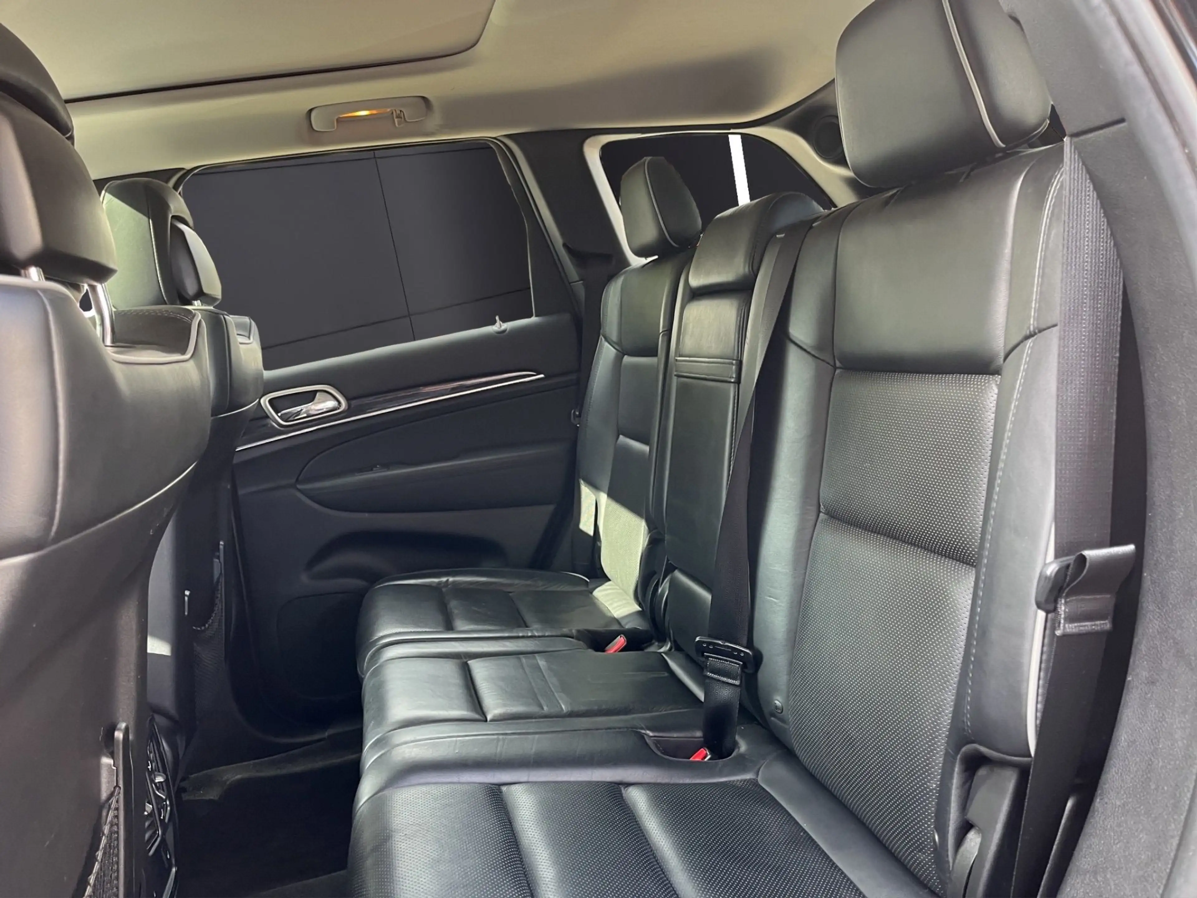 Jeep Grand Cherokee 3.0 CRD Overland 1 Jahr Garantie — photo 12
