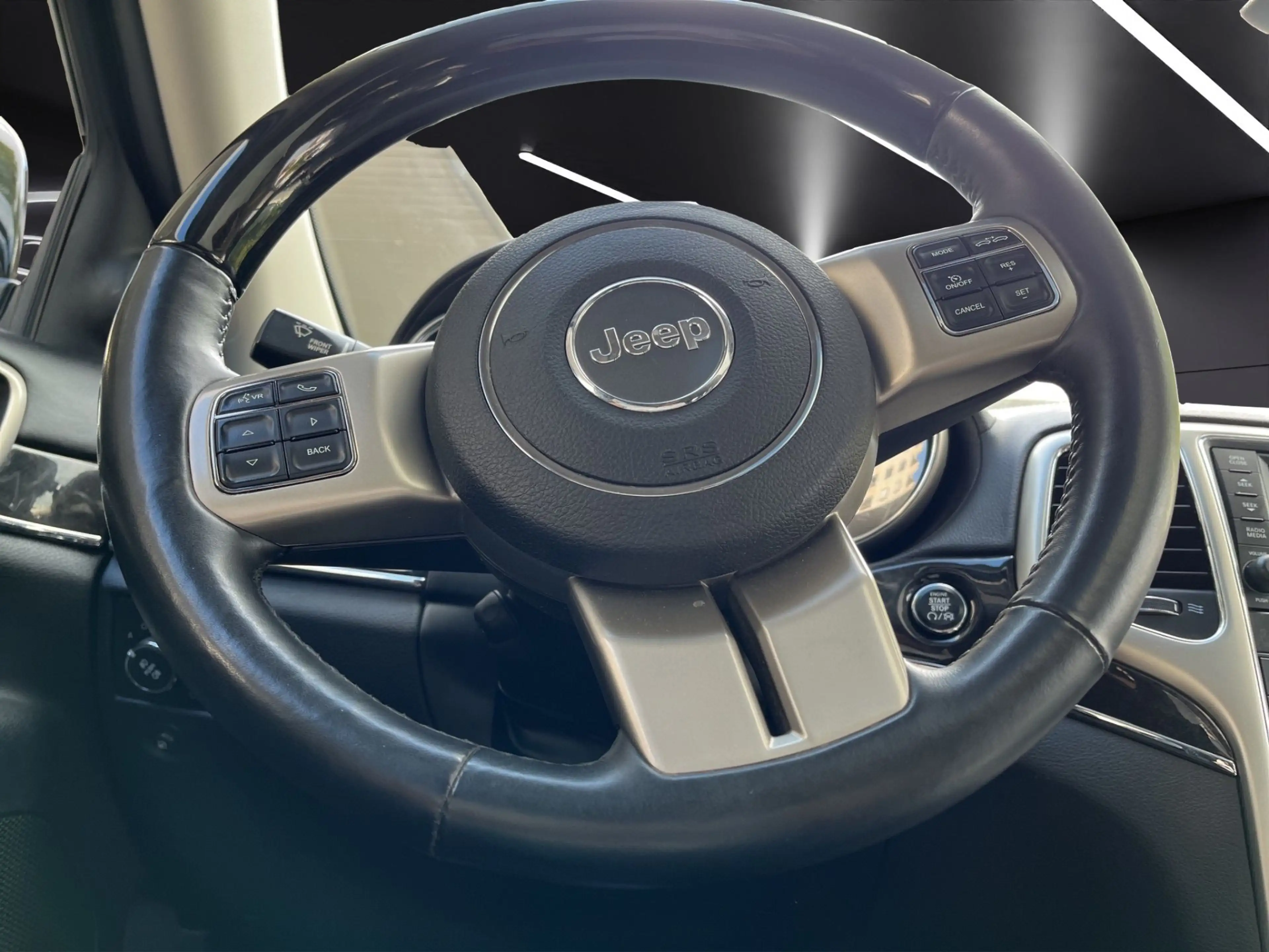 Jeep Grand Cherokee 3.0 CRD Overland 1 Jahr Garantie — photo 10