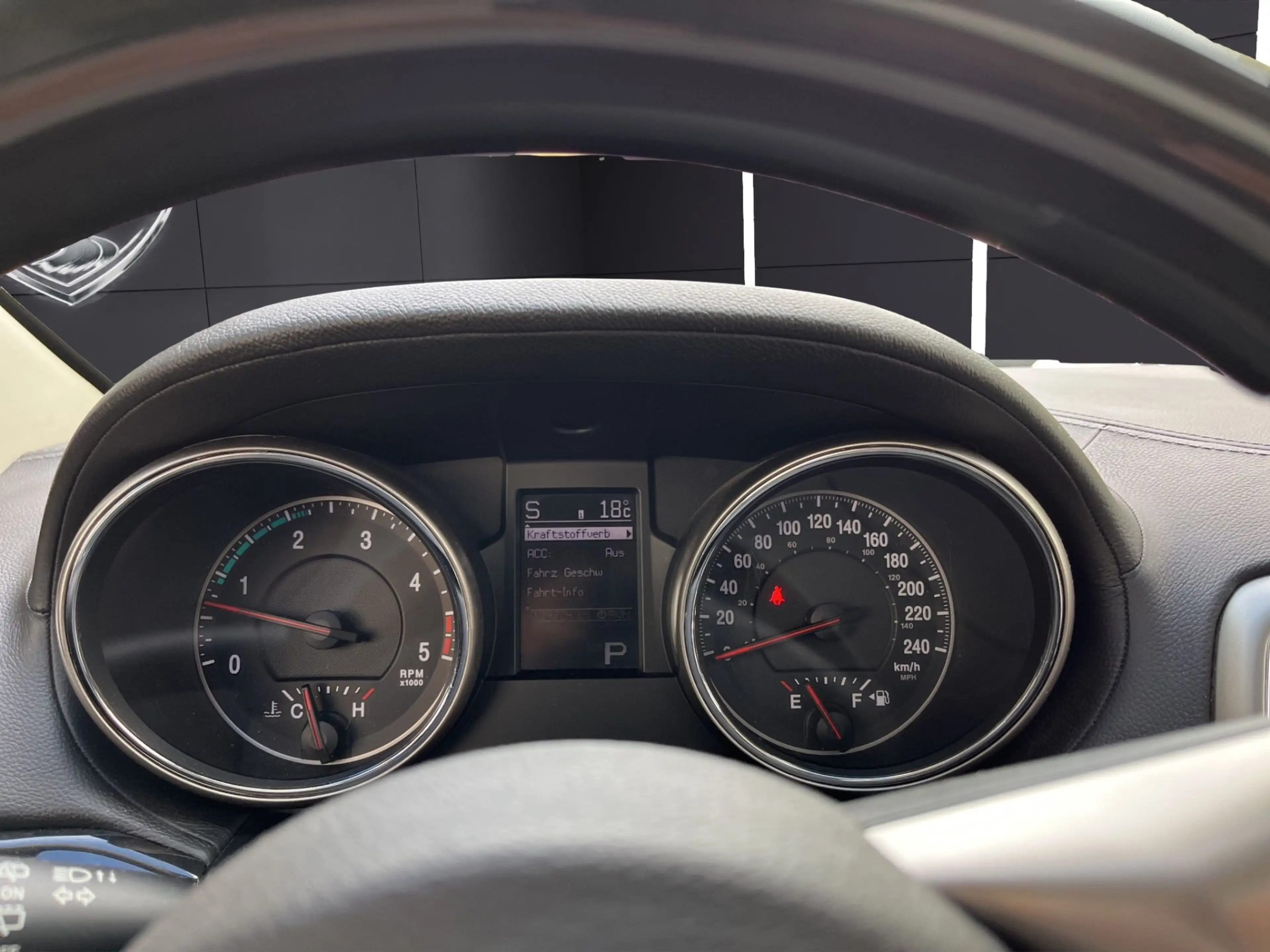 Jeep Grand Cherokee 3.0 CRD Overland 1 Jahr Garantie — photo 11