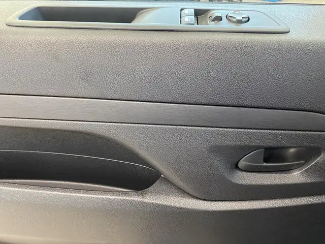 Peugeot Expert view 13
