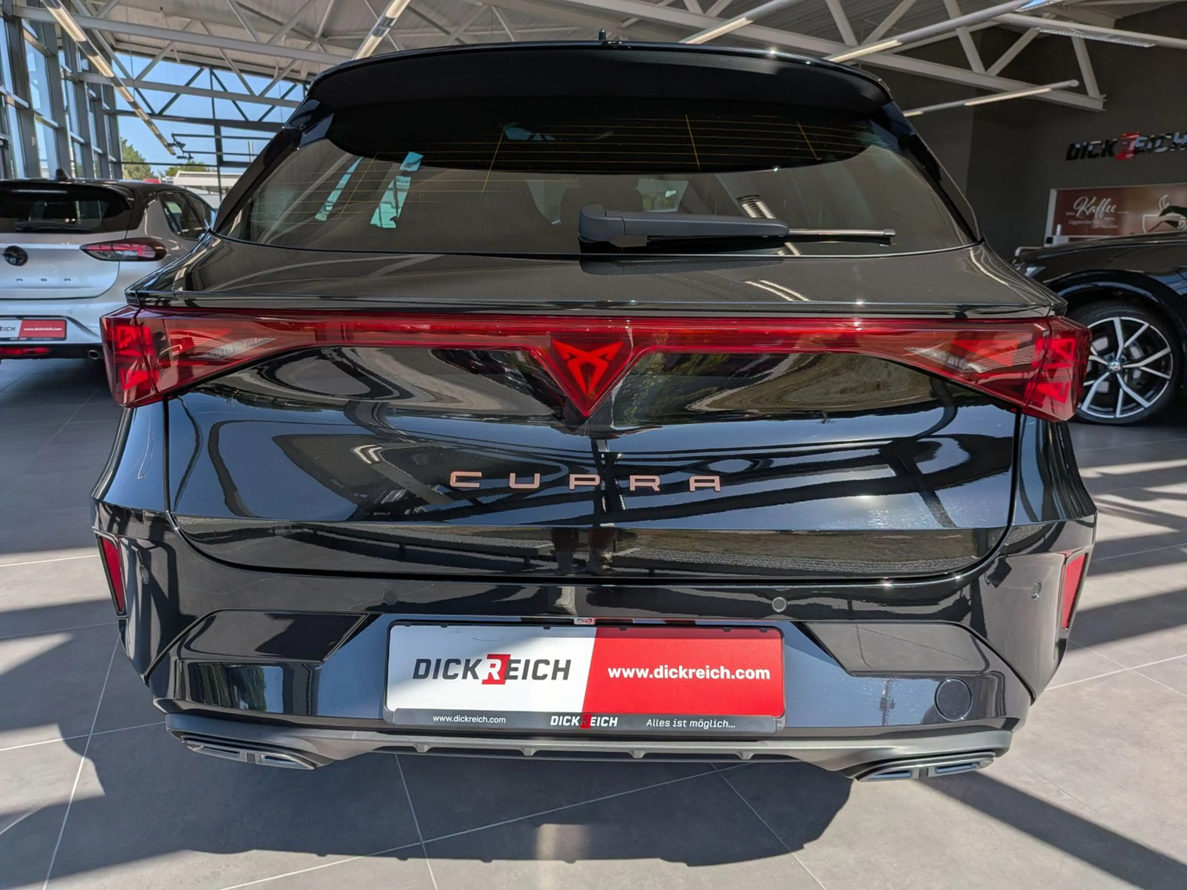 CUPRA Leon 1.5 eTSI Dynamic-Edge-Paket Pano Cam AHK 18 — photo 7