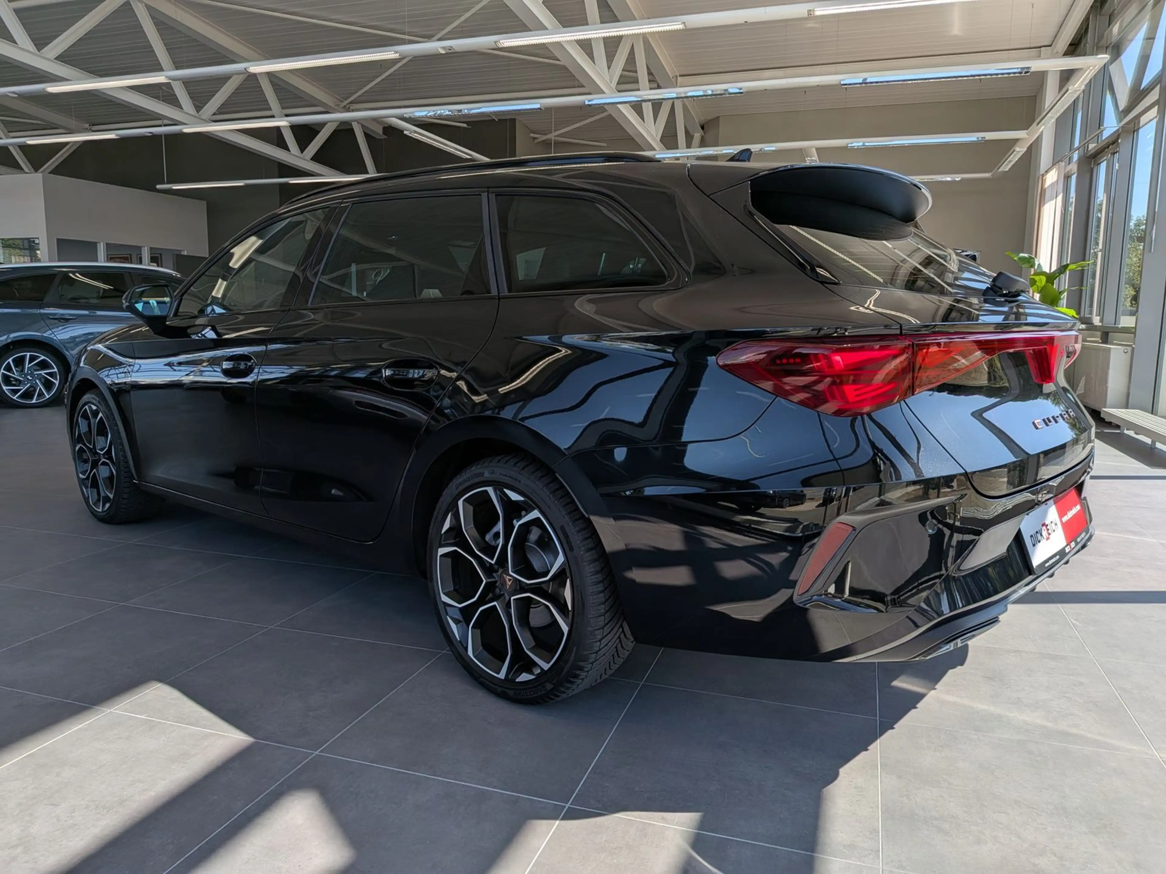 CUPRA Leon 1.5 eTSI Dynamic-Edge-Paket Pano Cam AHK 18 — photo 6