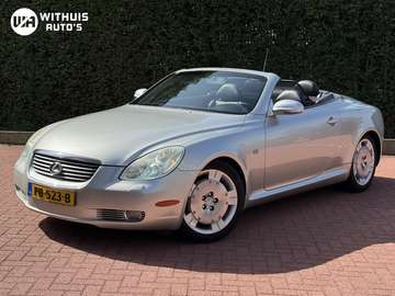 V8 (ZEER GOED DEALER ONDERHOUDEN) Nette auto