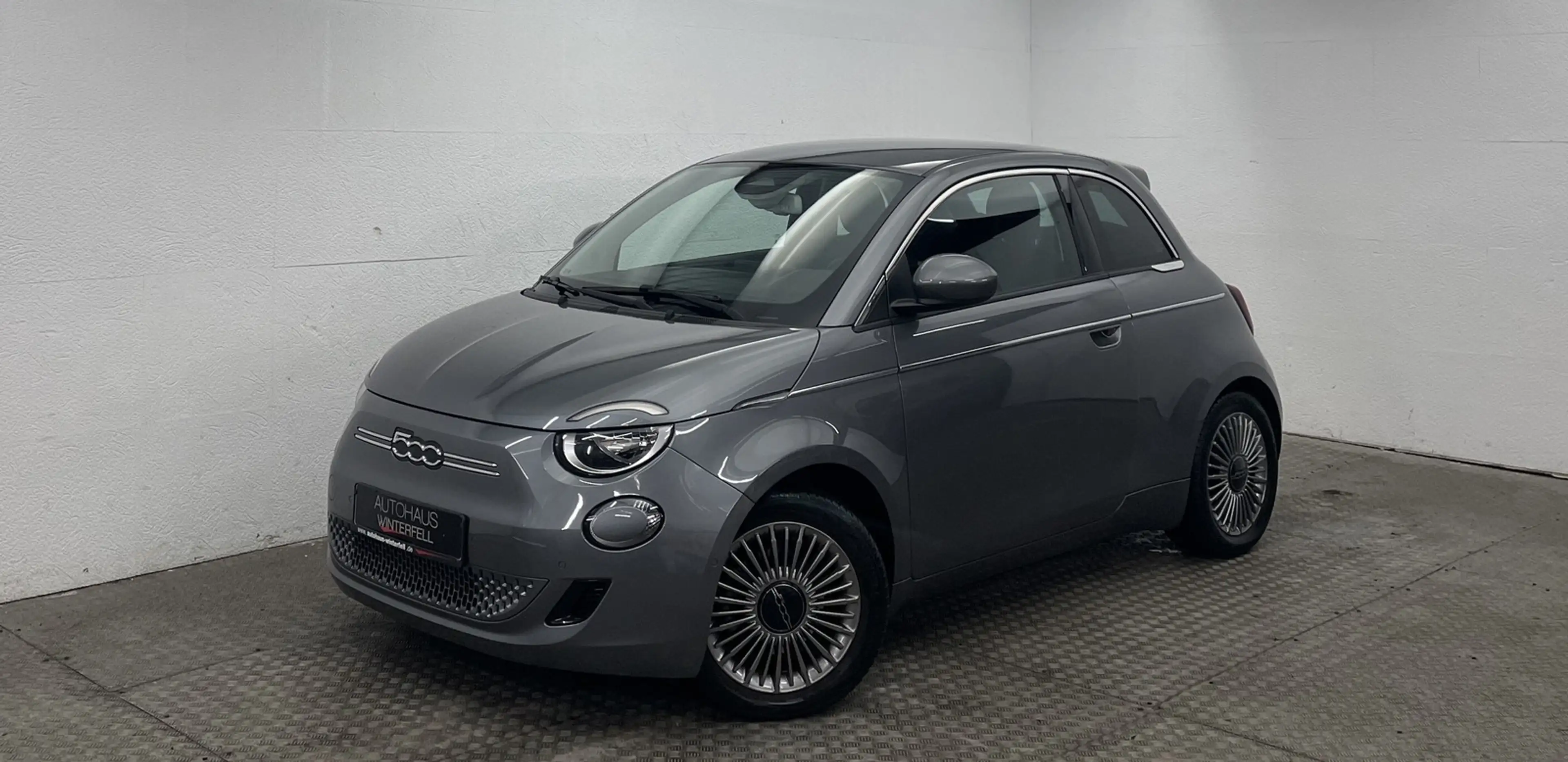 Fiat 500e 42KWH STYLE+KOMFORT+KAMERA+SITZHEIZUNG+