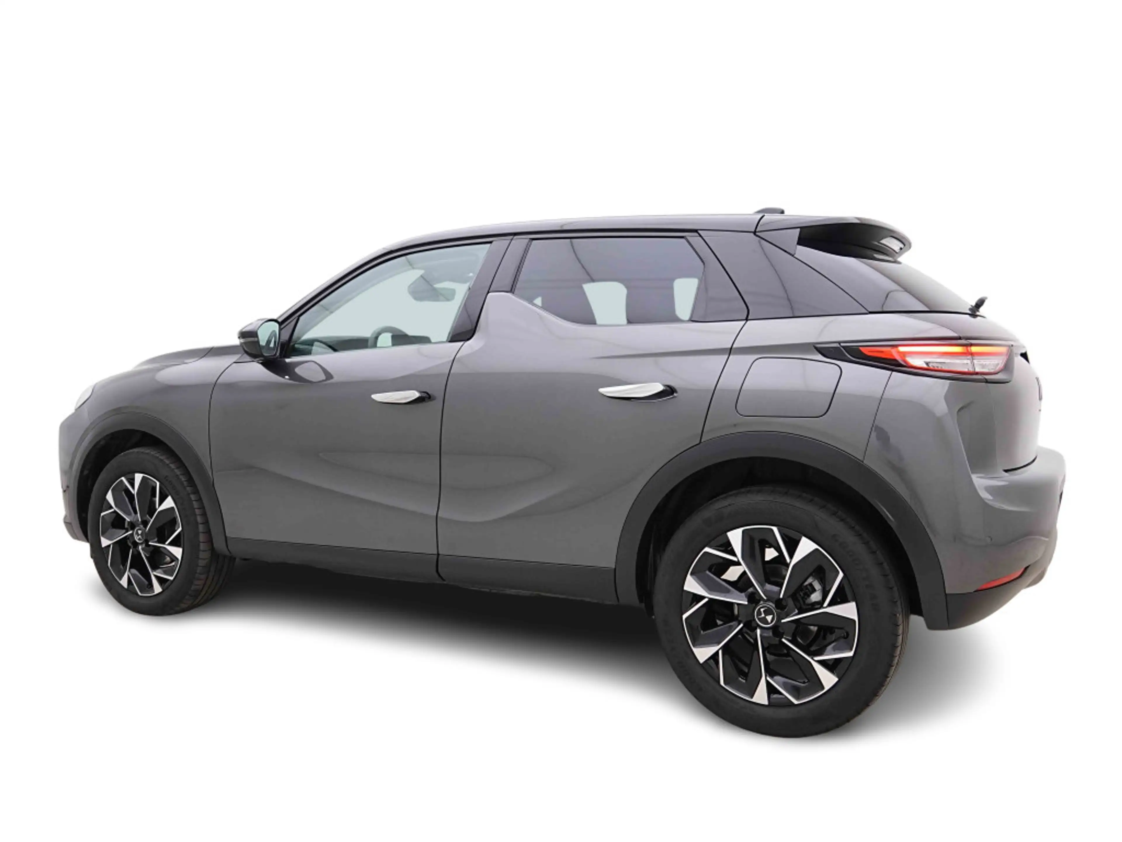 DS Automobiles DS 3 1.2 T AUT 130 Rivoli | Leather | GPS | Alu18 — photo 3