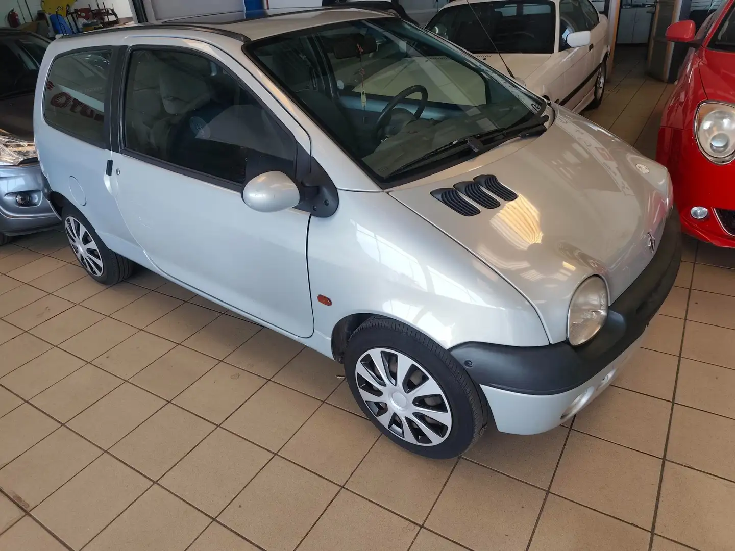Renault Twingo 1.2i Tintin/Kuifje PRET A IMMATRICULER Argent - 2