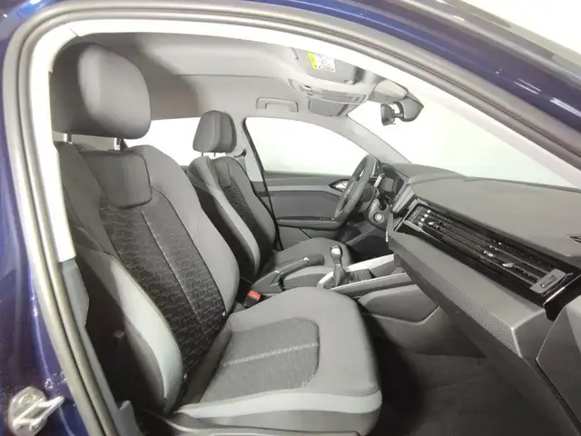 Audi A1 view 8