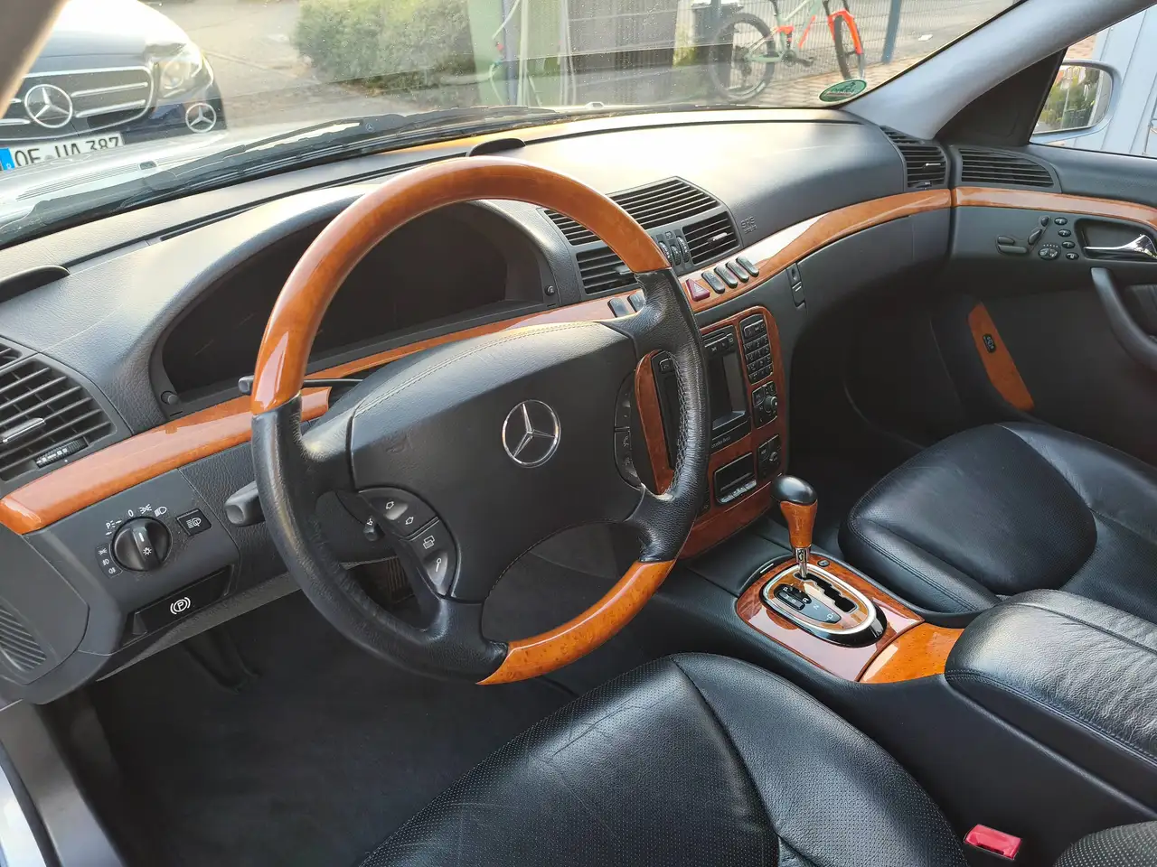 Mercedes-Benz S 320, foto 2
