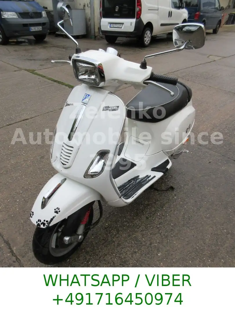 Vespa S 50 2008 2-Takt Unfall fährt auf Hof Blanc - 2