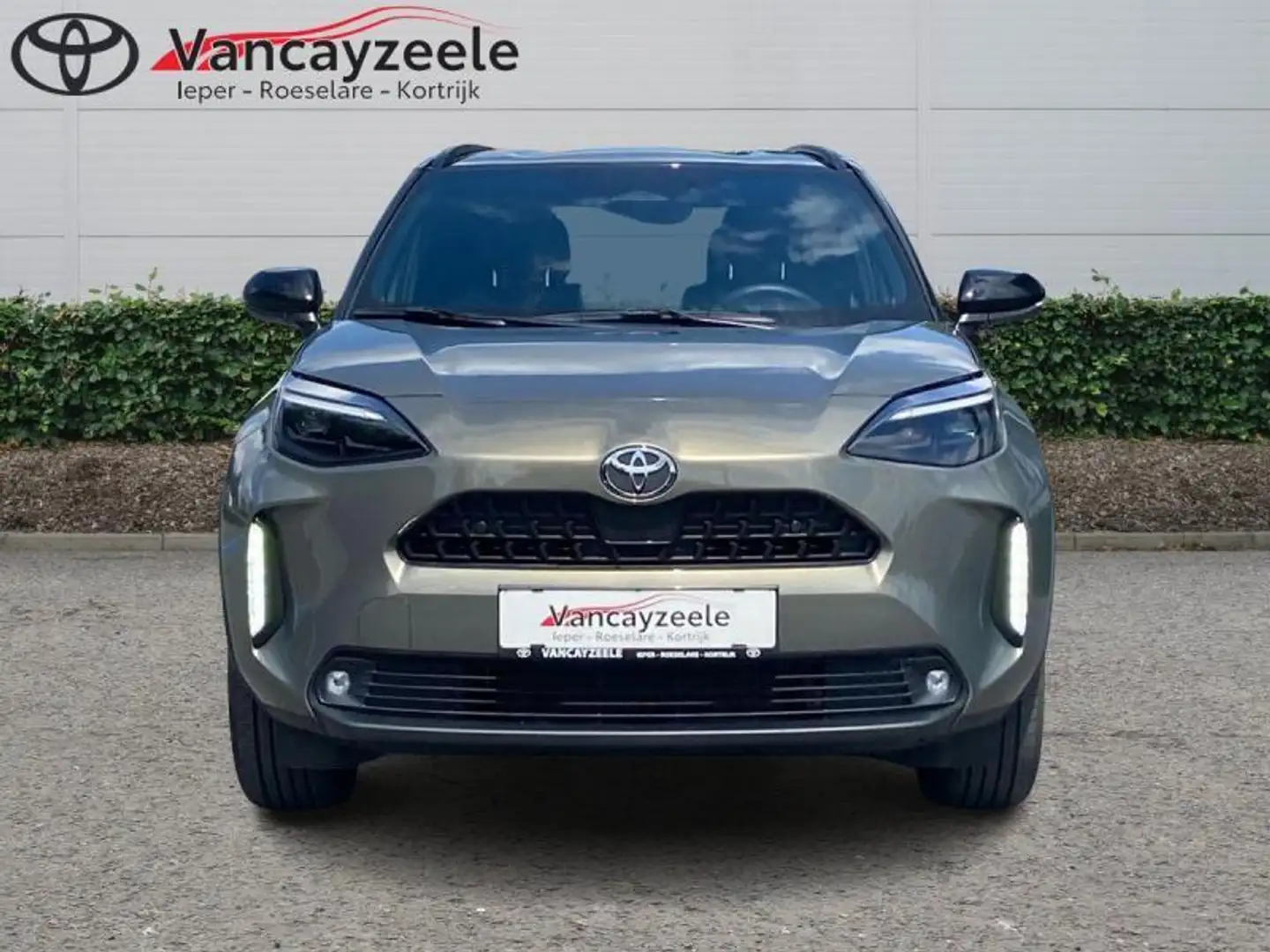 Toyota Yaris Cross Dynamic Plus bi-tone+Executive Brons - 2