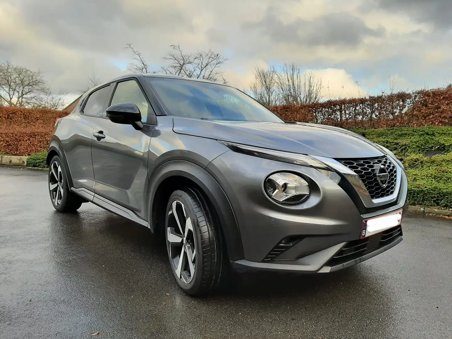 Nissan Juke Juke 1.0 DIG-T 2WD Business Edition DCT Grijs - 2