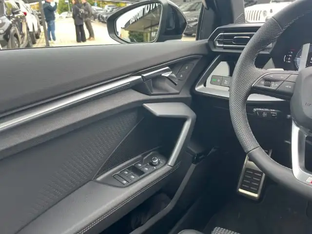 Audi A3 view 12