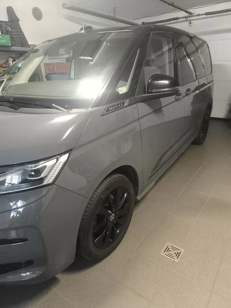 Volkswagen T7 Multivan Edition TSI 1,4 Grau - 1