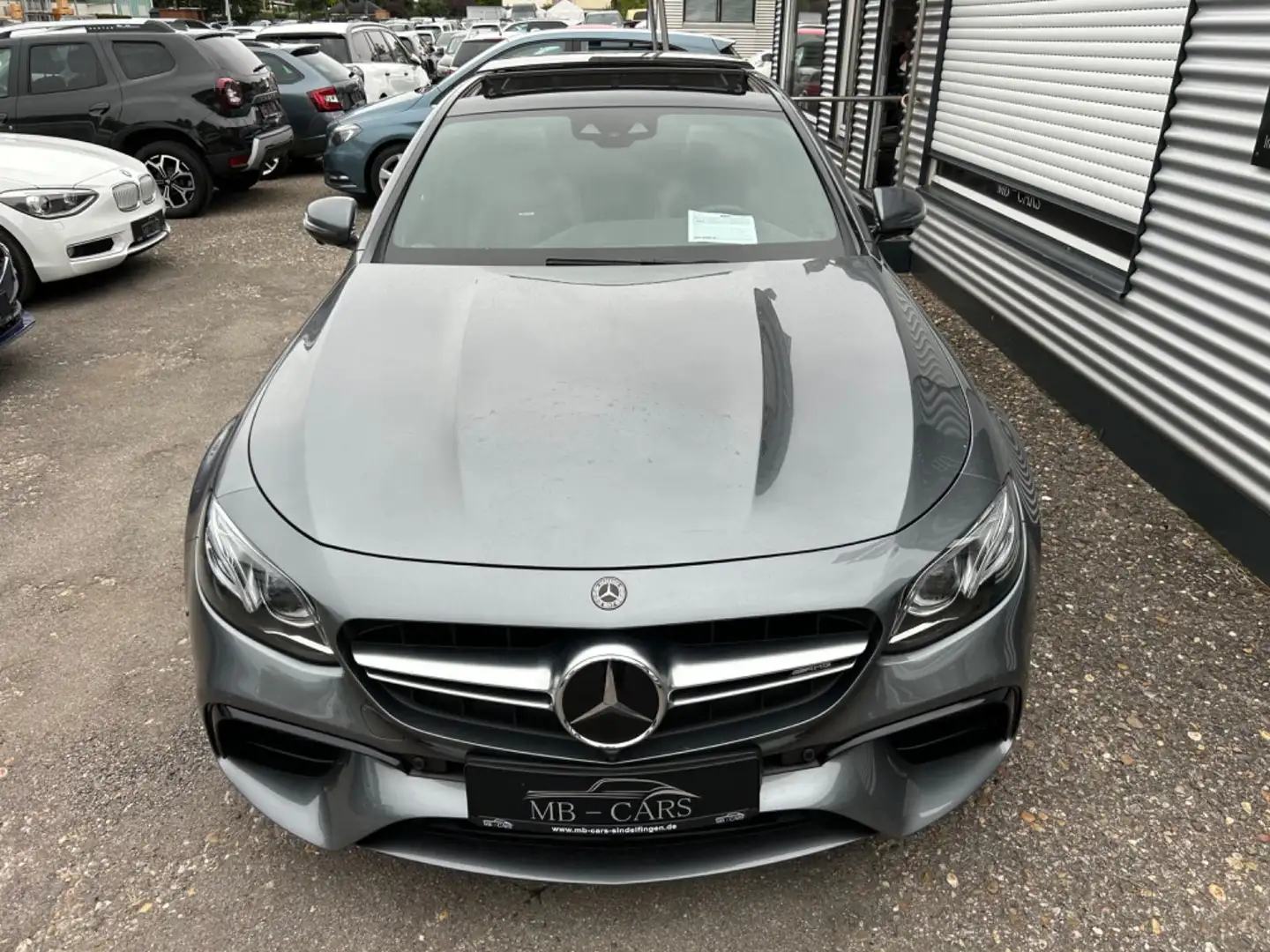 Mercedes-Benz E 63 AMG 4Matic+*PANO*WIDESCREEN*MULTIBEAM*360* Gris - 2