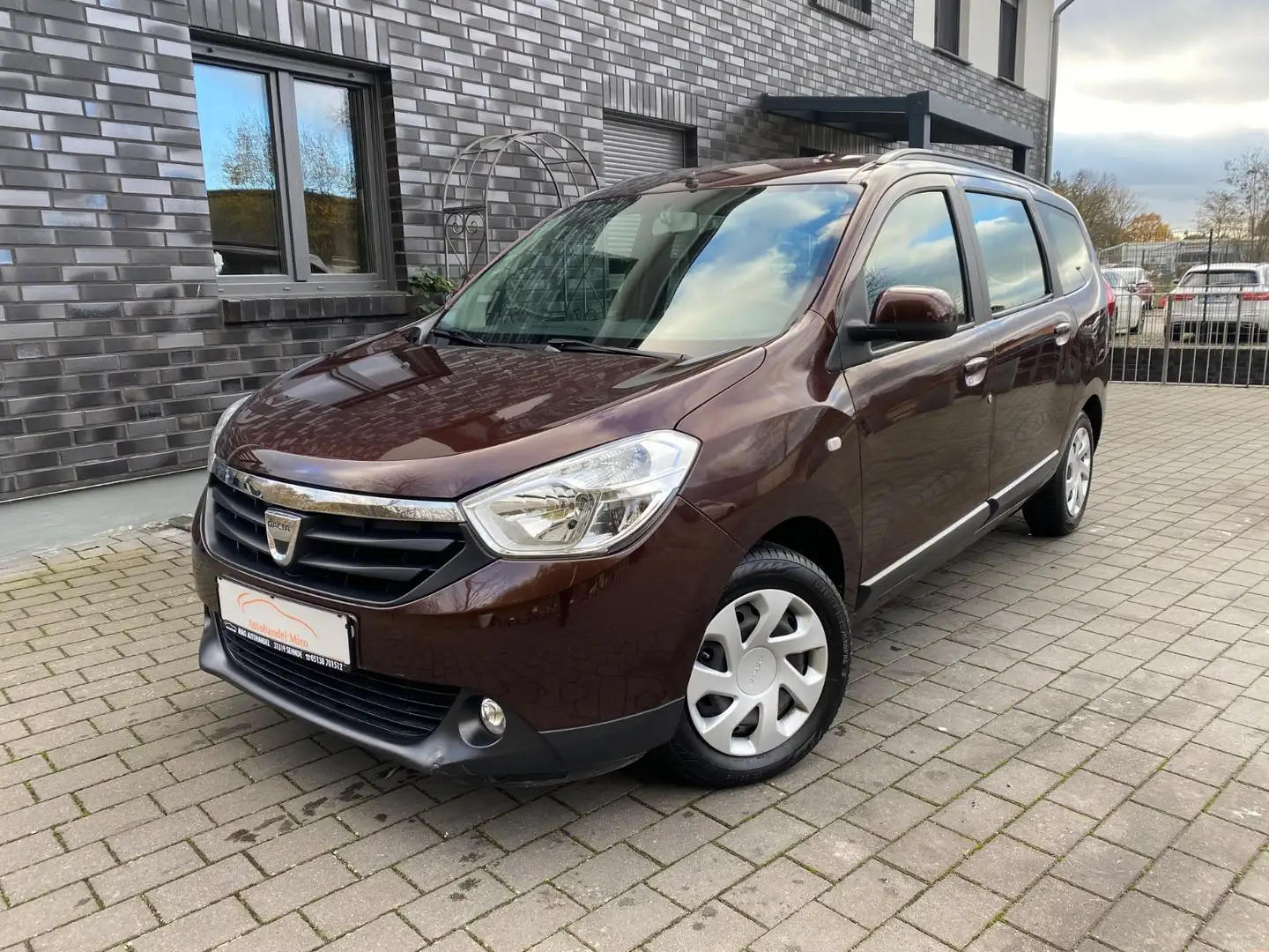 Dacia Lodgy Laureate Braun - 1
