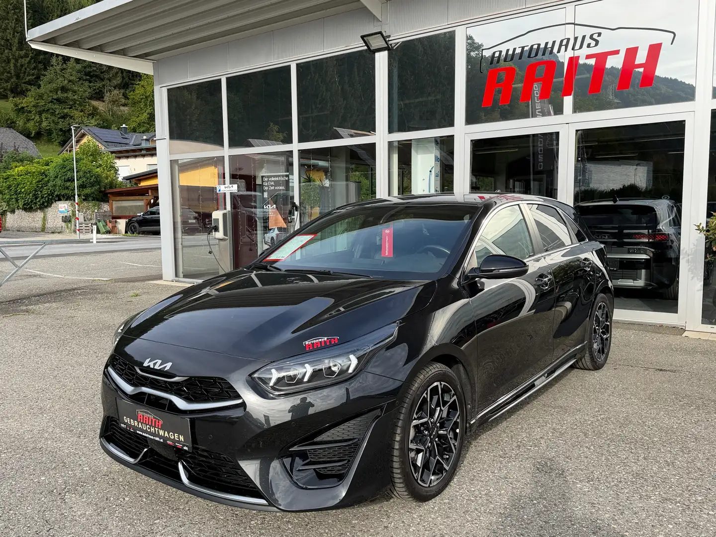 Kia Ceed / cee'd ceed 1,6 CRDi ISG GT-Line 7DCT Schwarz - 1