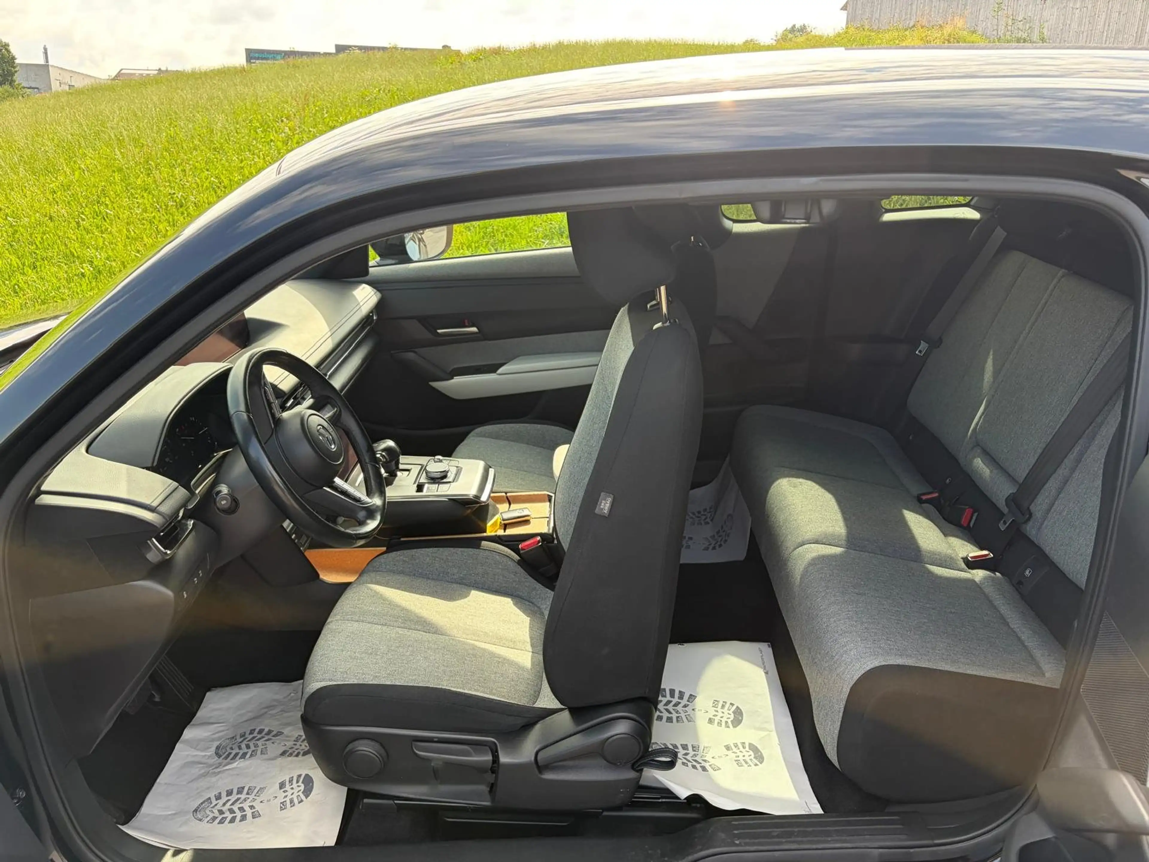 Mazda MX-30 Basis — photo 4
