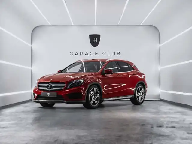 Mercedes-Benz GLA 250 AMG Line 4Matic 7G-DCT