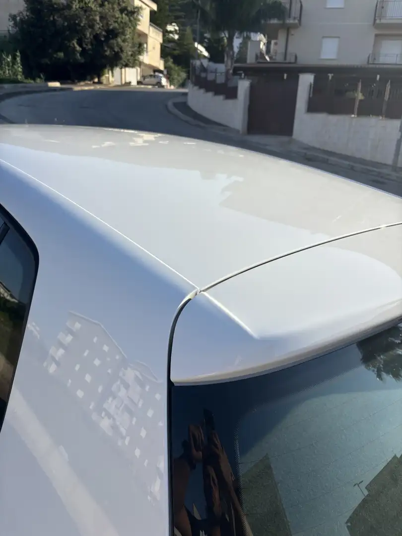 Volkswagen Golf 5p 2.0 tdi Highline 140cv - 1