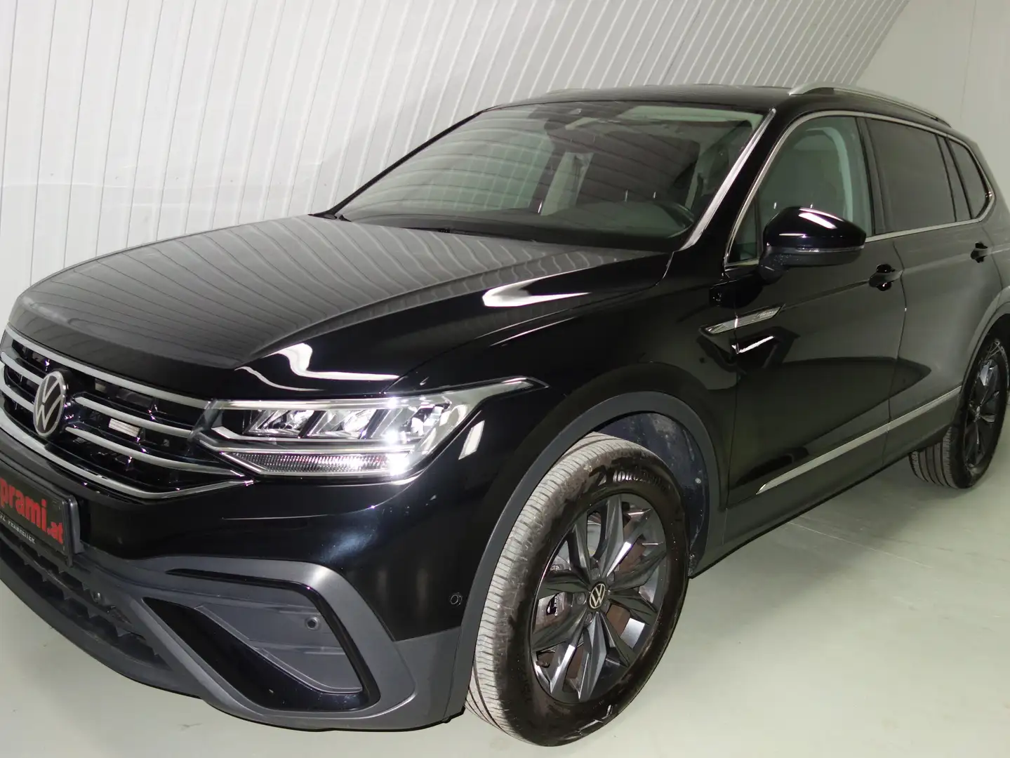 Volkswagen Tiguan Allspace Schwarz - 1