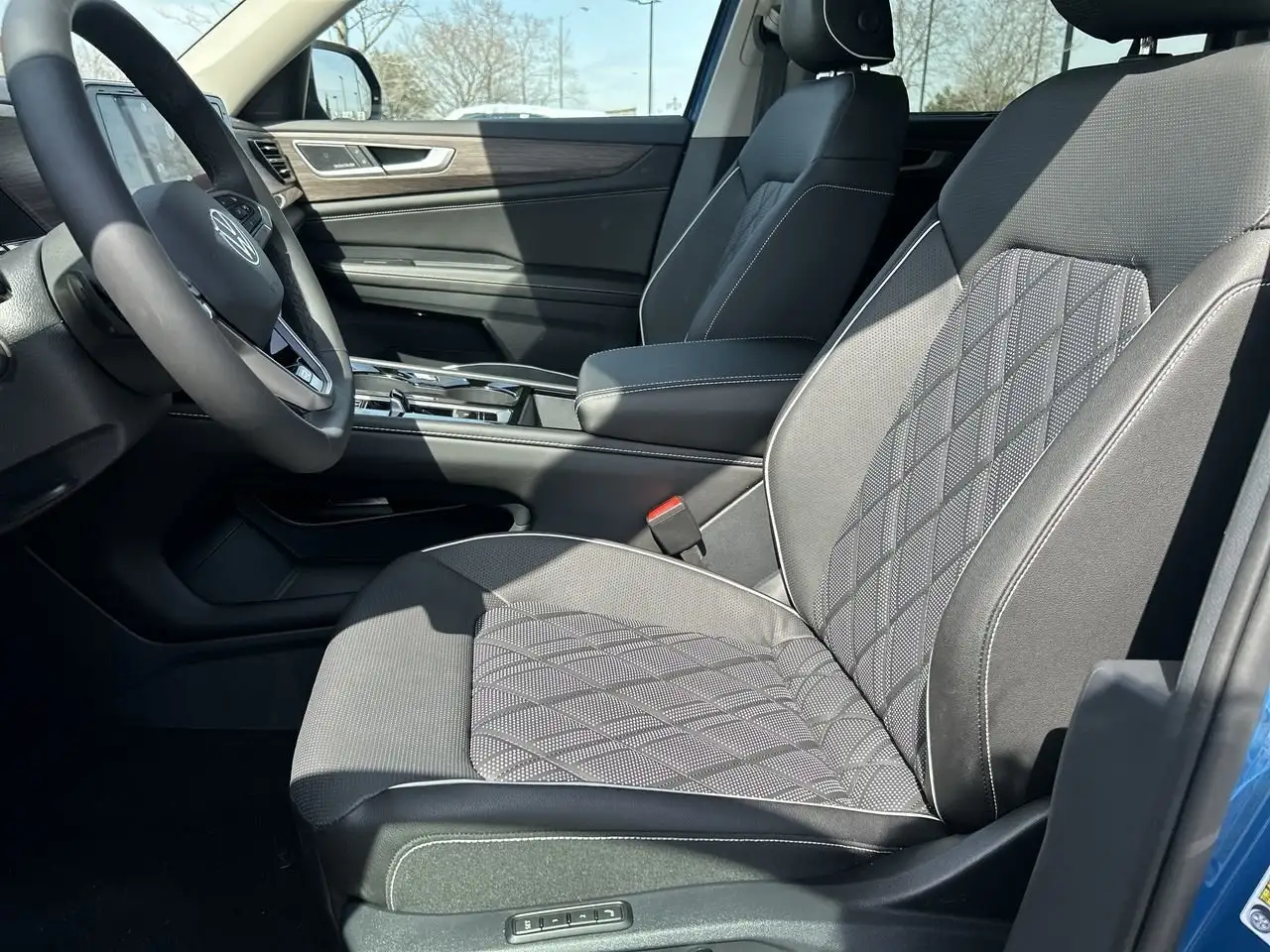 Volkswagen Atlas снимка Volkswagen Atlas