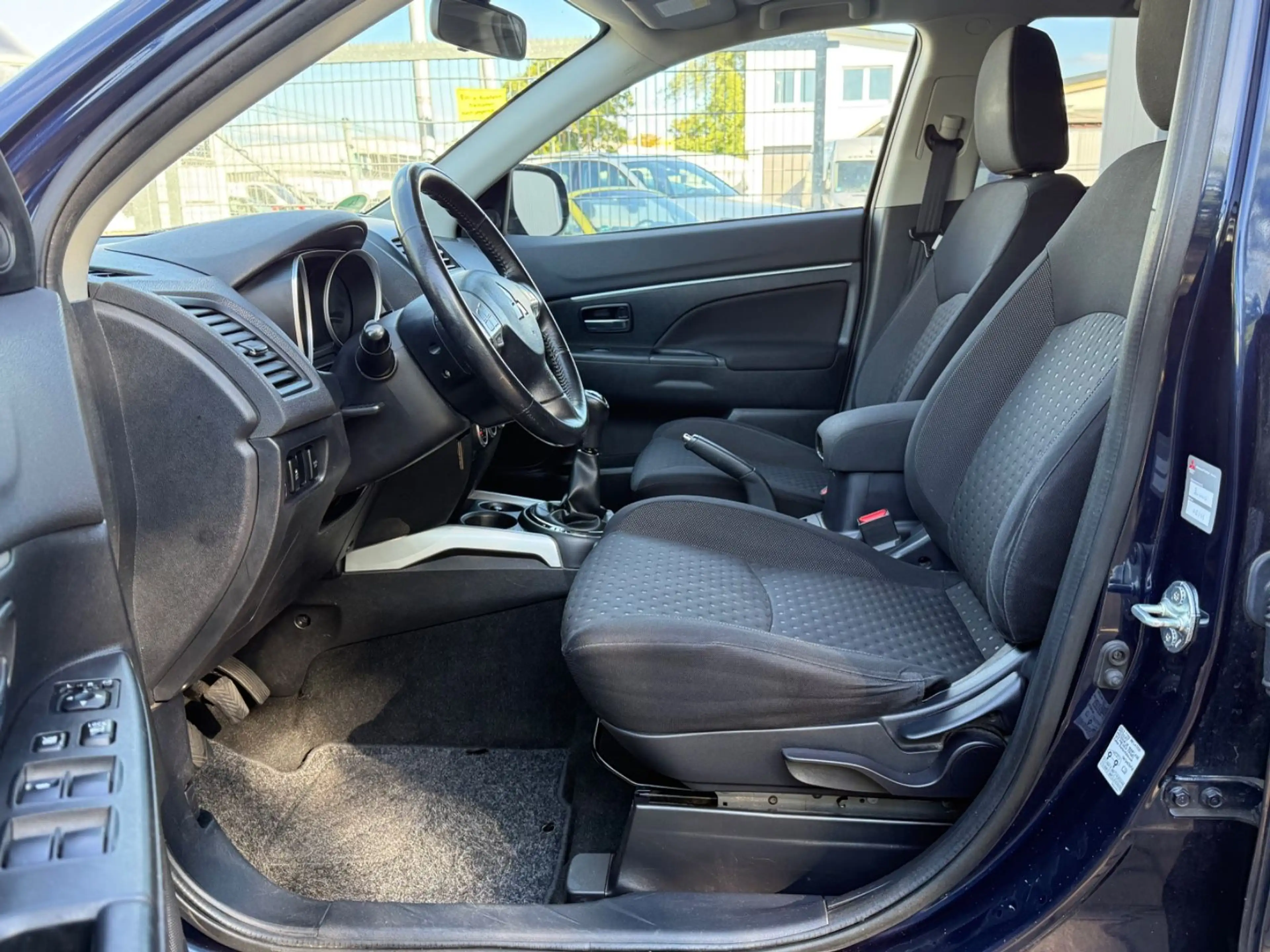 Mitsubishi ASX Edition 2WD — photo 9