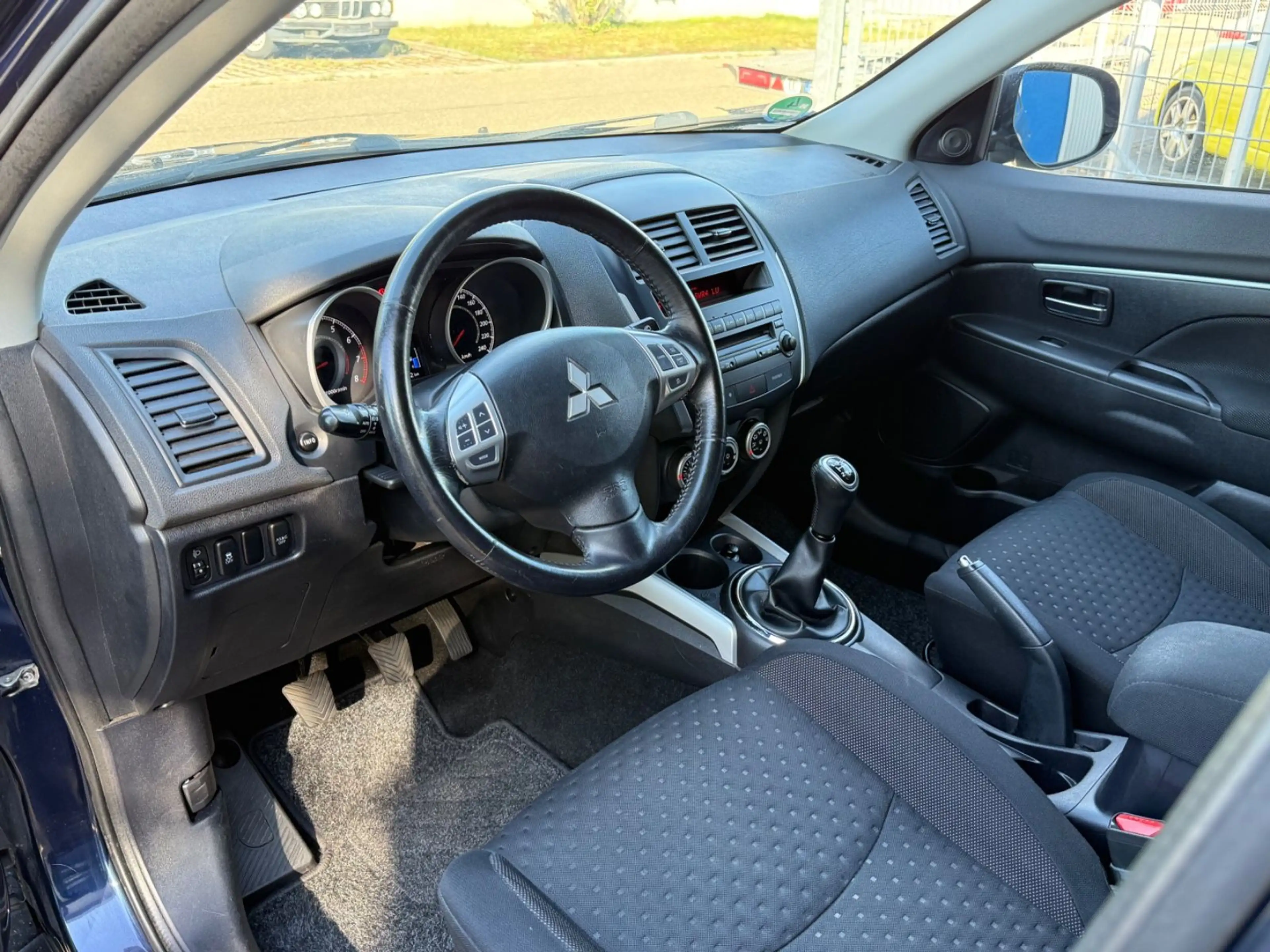 Mitsubishi ASX Edition 2WD — photo 8