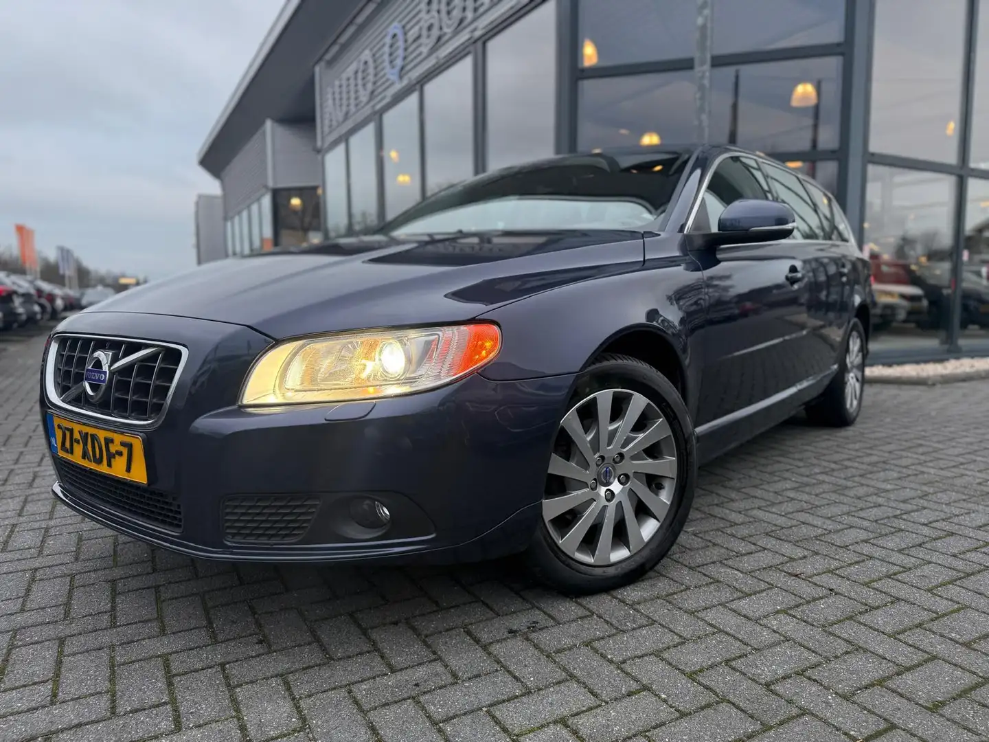 Volvo V70 1.6 T4 Limited Edition | Automaat | Trekhaak | Sto Blau - 2