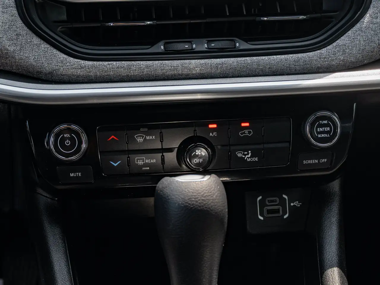 Jeep Compass photo Jeep Compass