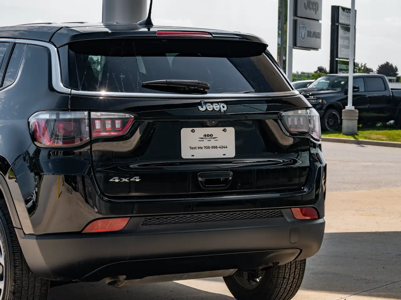 Jeep Compass photo Jeep Compass