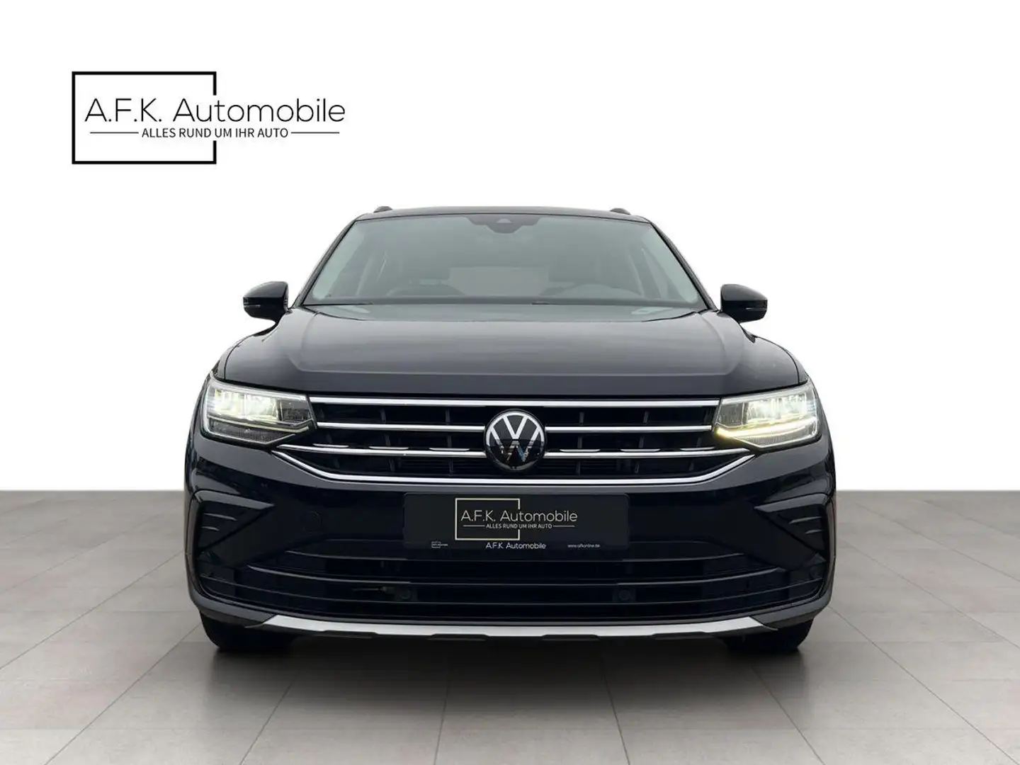 Volkswagen Tiguan 2.0 TDI DSG | URBAN SPORT | AHK | ACC | Schwarz - 2