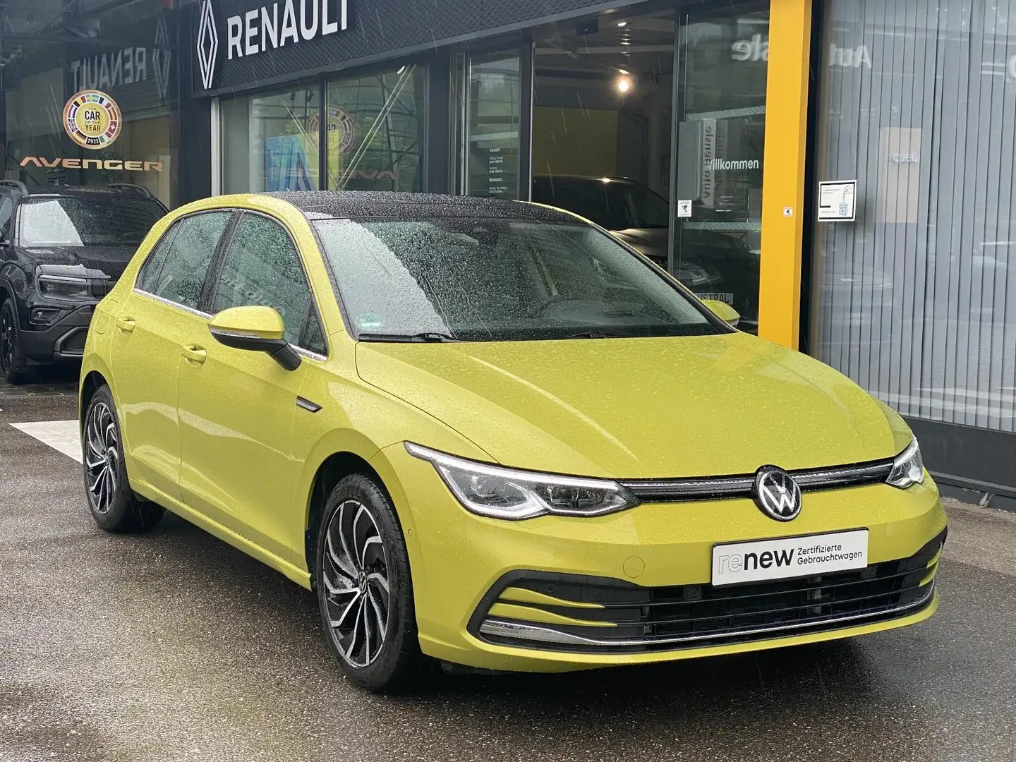 Volkswagen Golf VIII 1.5 eTSI Style Vollausstattung Jaune - 1