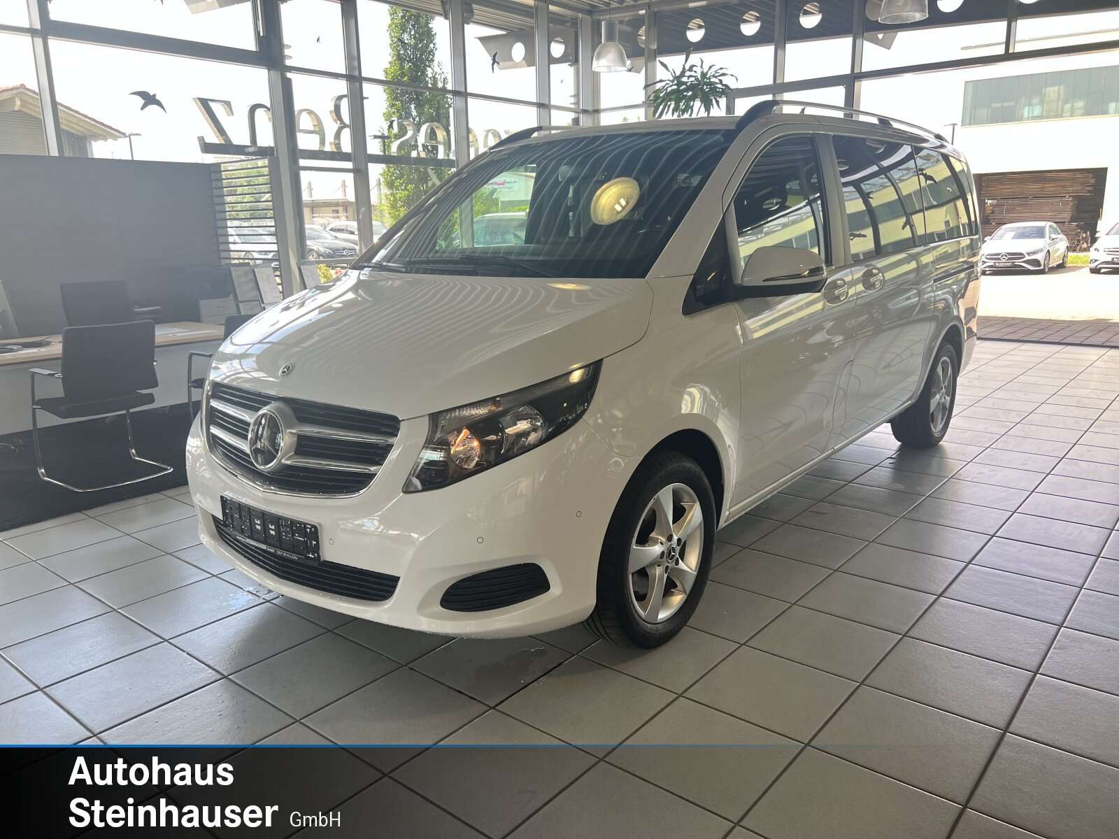 Mercedes-Benz V 250