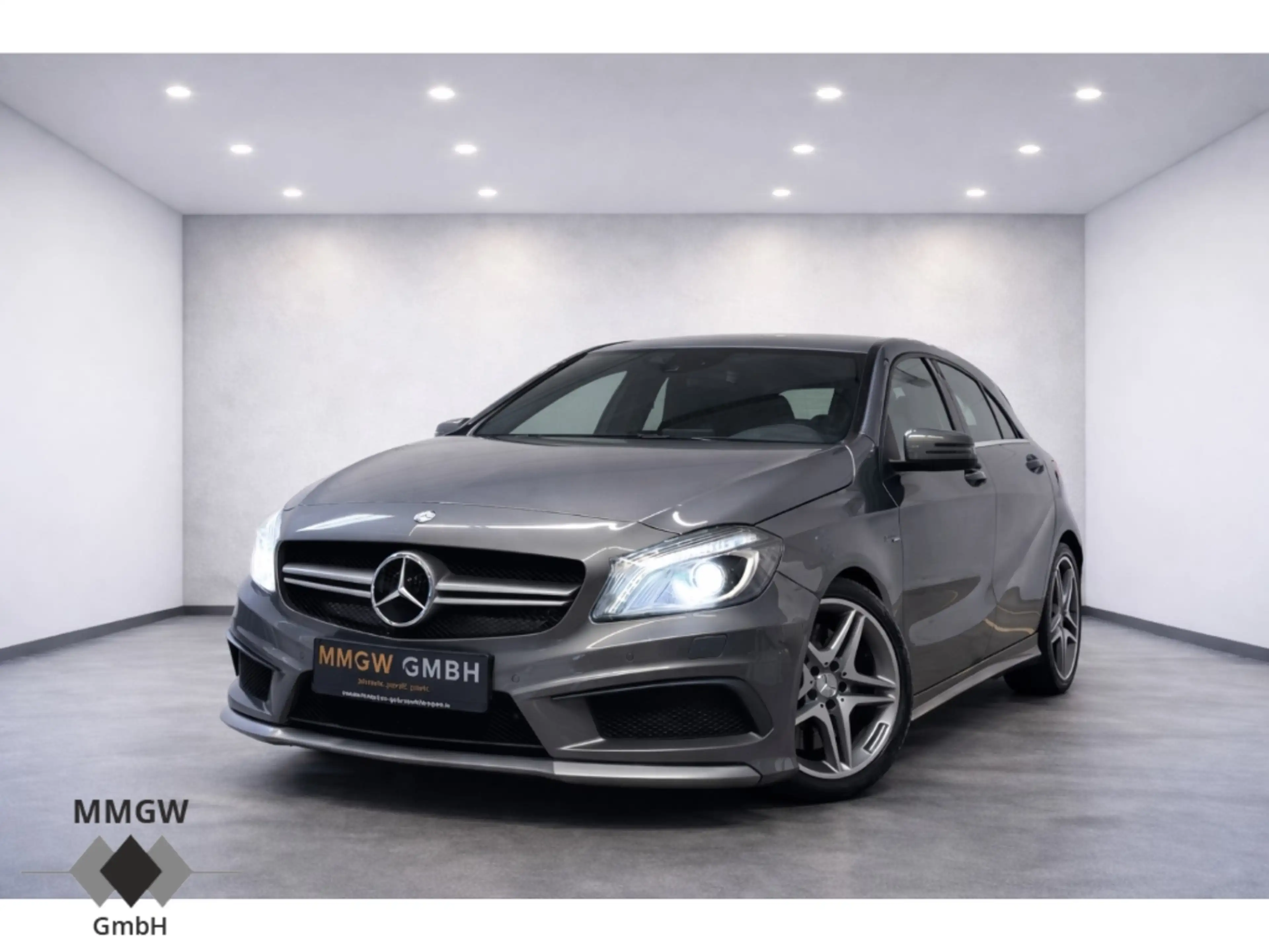 Mercedes-Benz A 45 AMG 4Matic Navi/Leder/HarmanKardon/BiXenon/SHZ