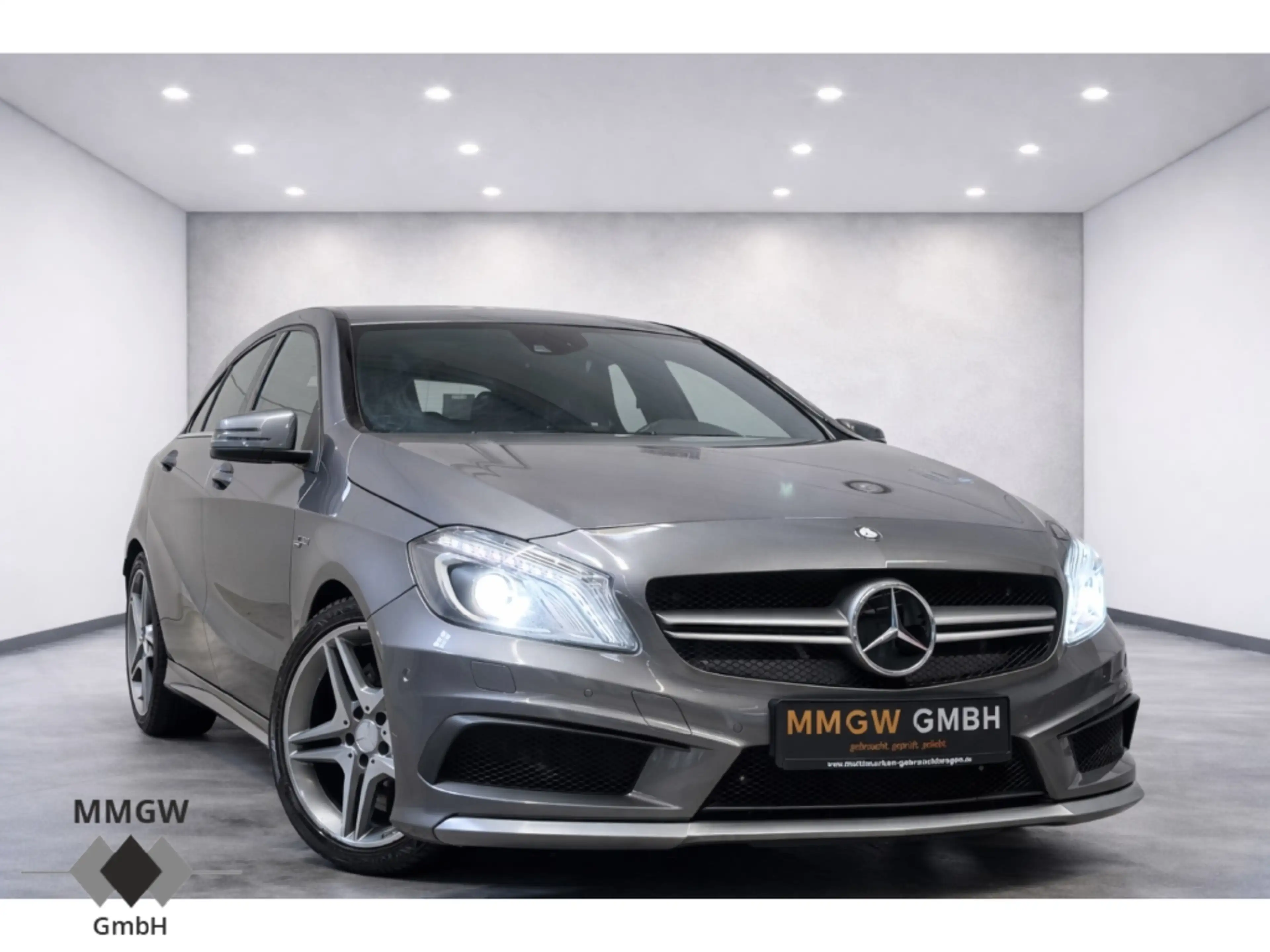 Mercedes-Benz A 45 AMG 4Matic Navi/Leder/HarmanKardon/BiXenon/SHZ — photo 3
