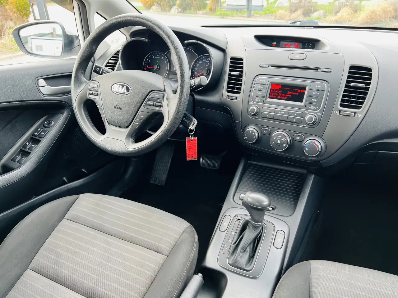 Kia Forte снимка Kia Forte