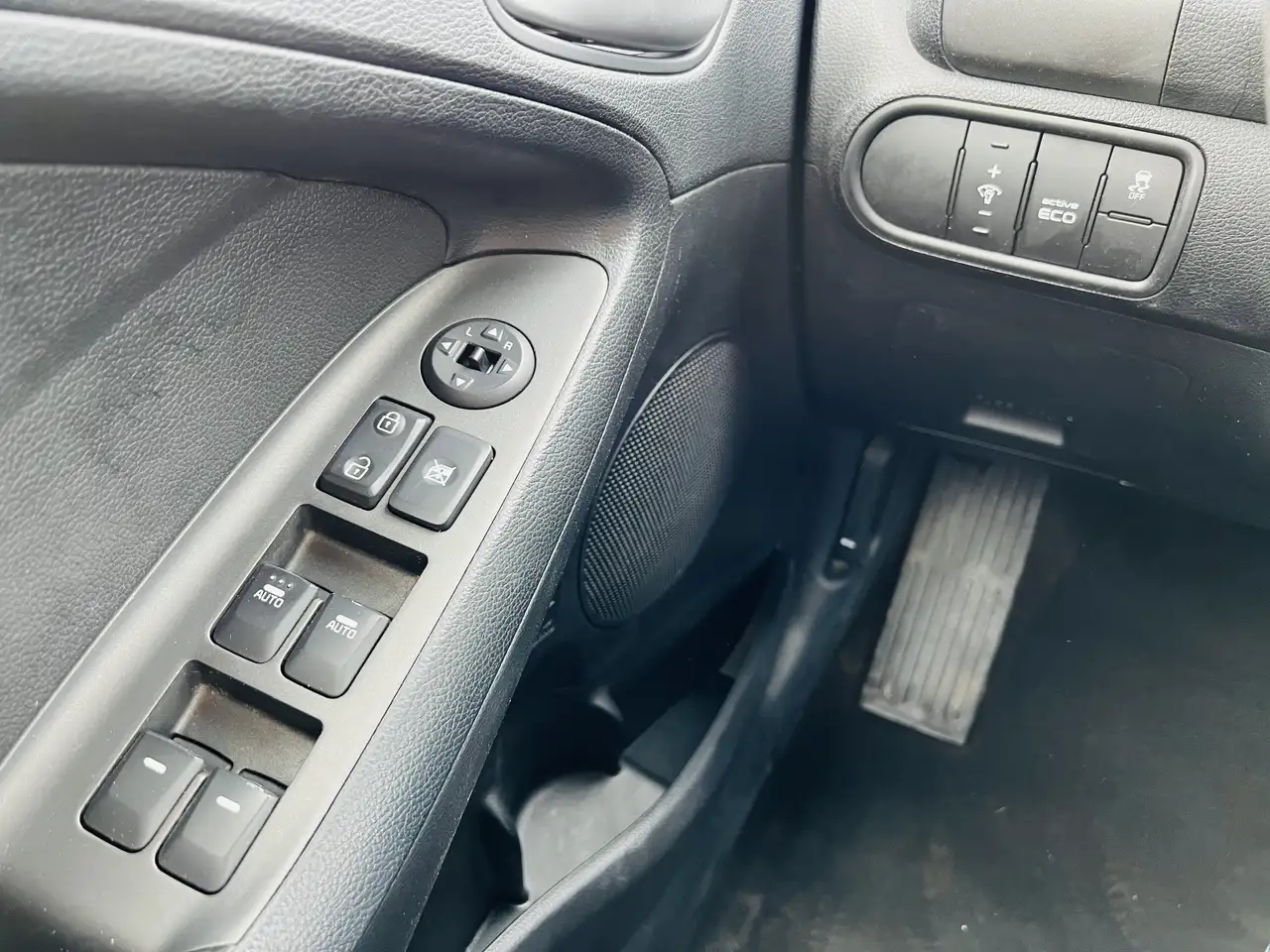 Kia Forte снимка Kia Forte