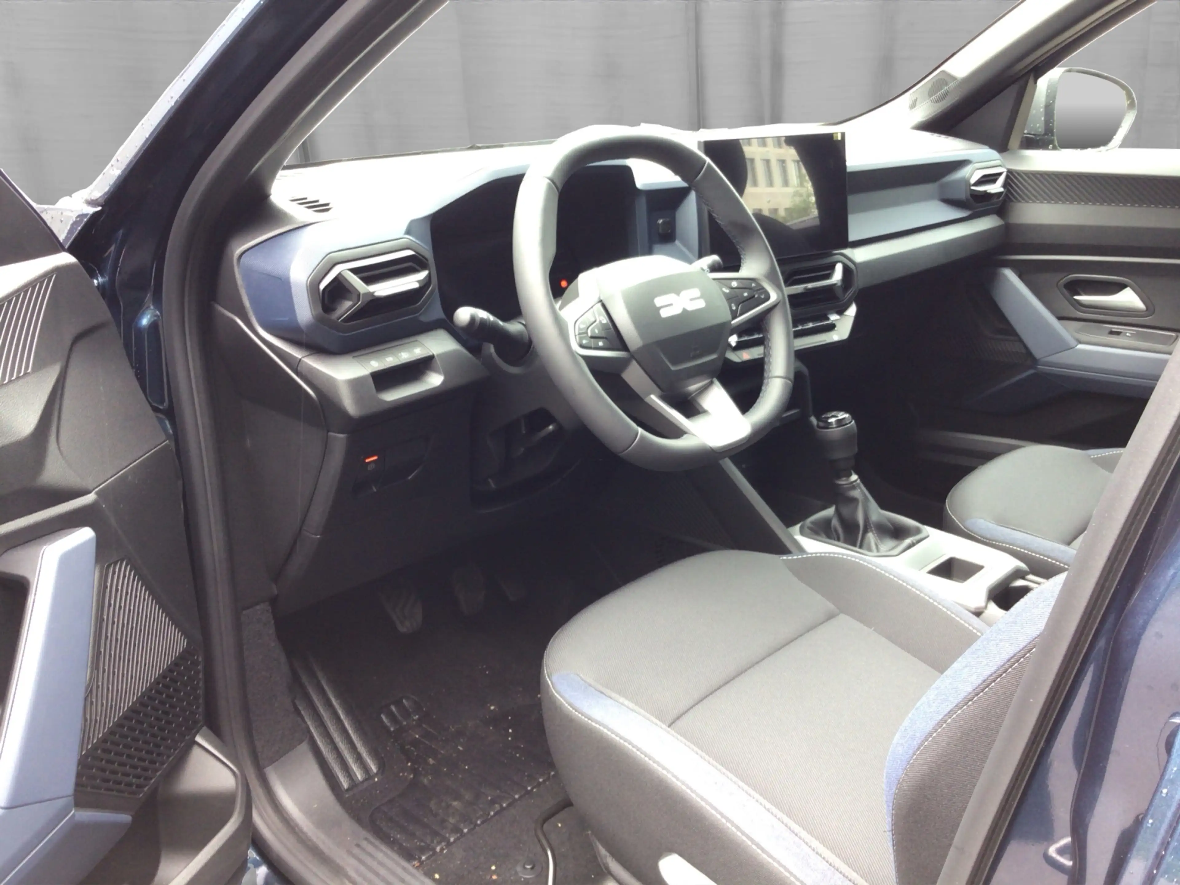 Dacia Bigster TCe 140 Expression — photo 10