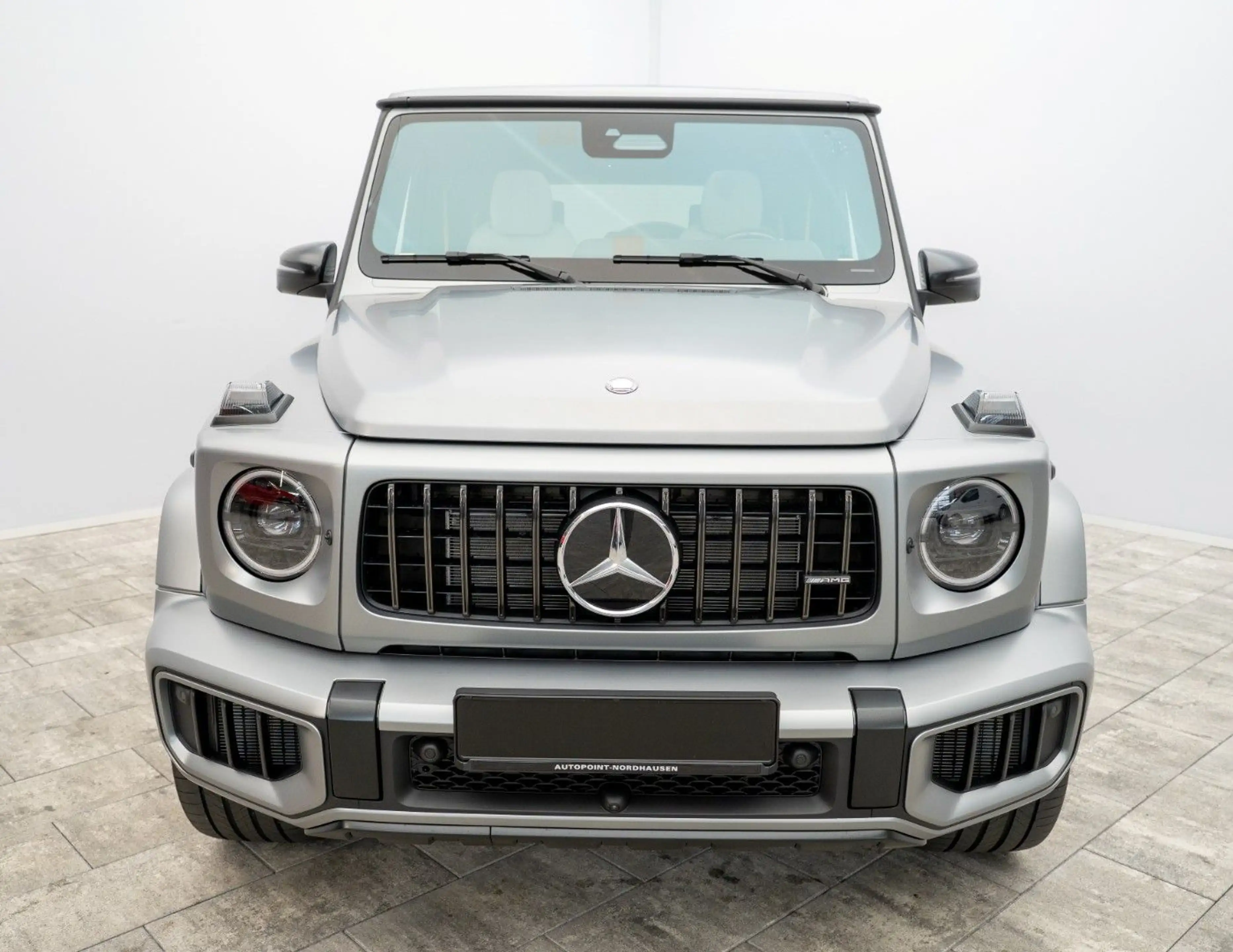 Mercedes-Benz G 63 AMG G63 AMG °2027°Superoir°Night°A22°Carbon° — photo 9